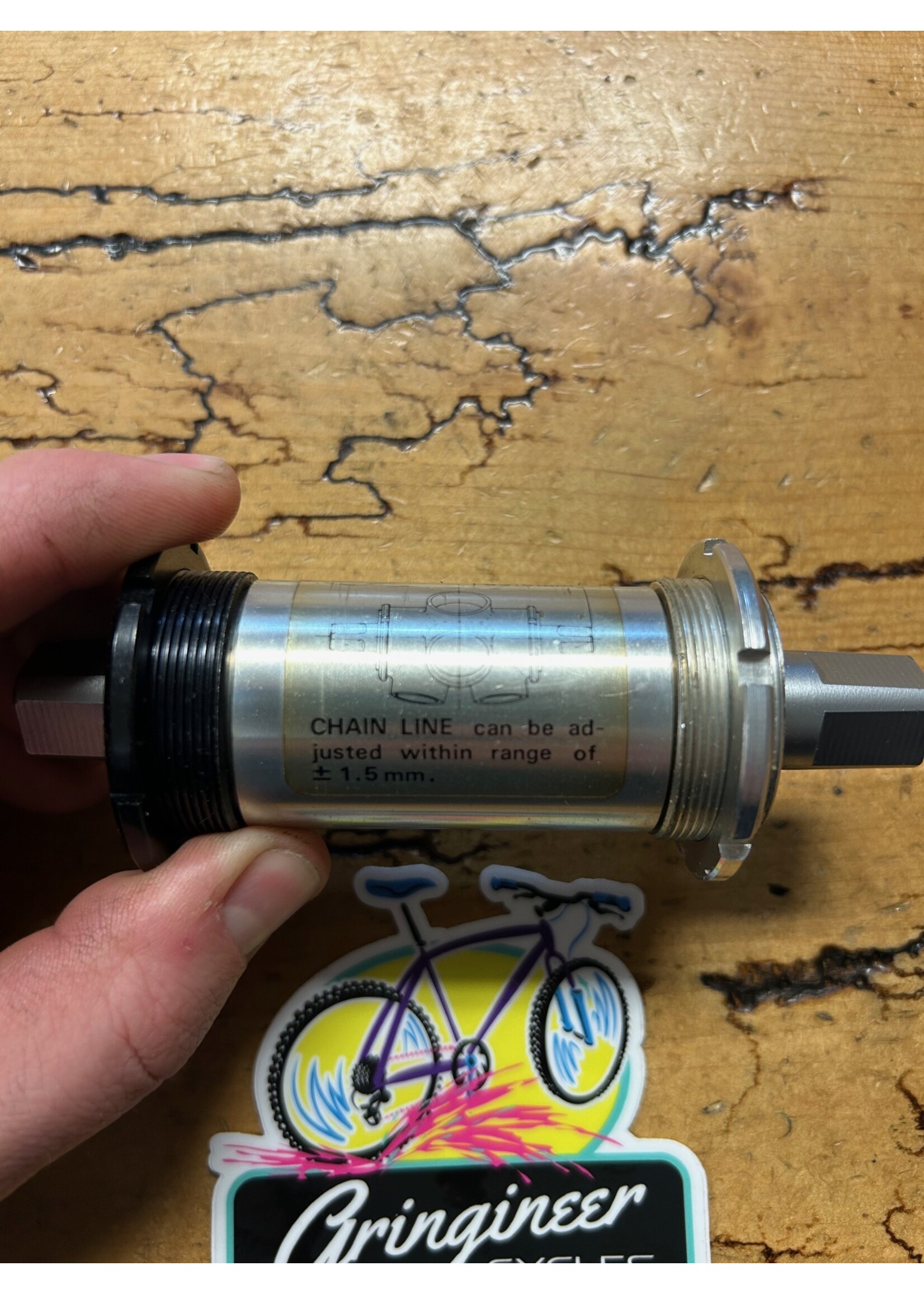 Suntour Suntour Superbe Triple Light Alloy Bottom Bracket NOS