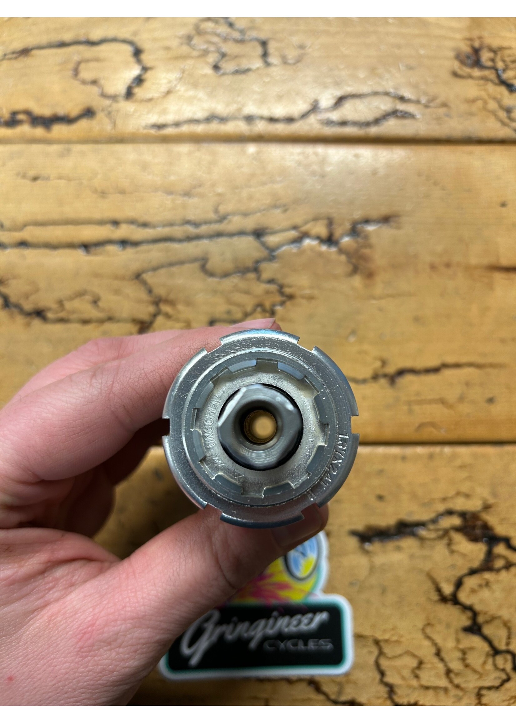 Suntour Suntour Superbe Triple Light Alloy Bottom Bracket NOS