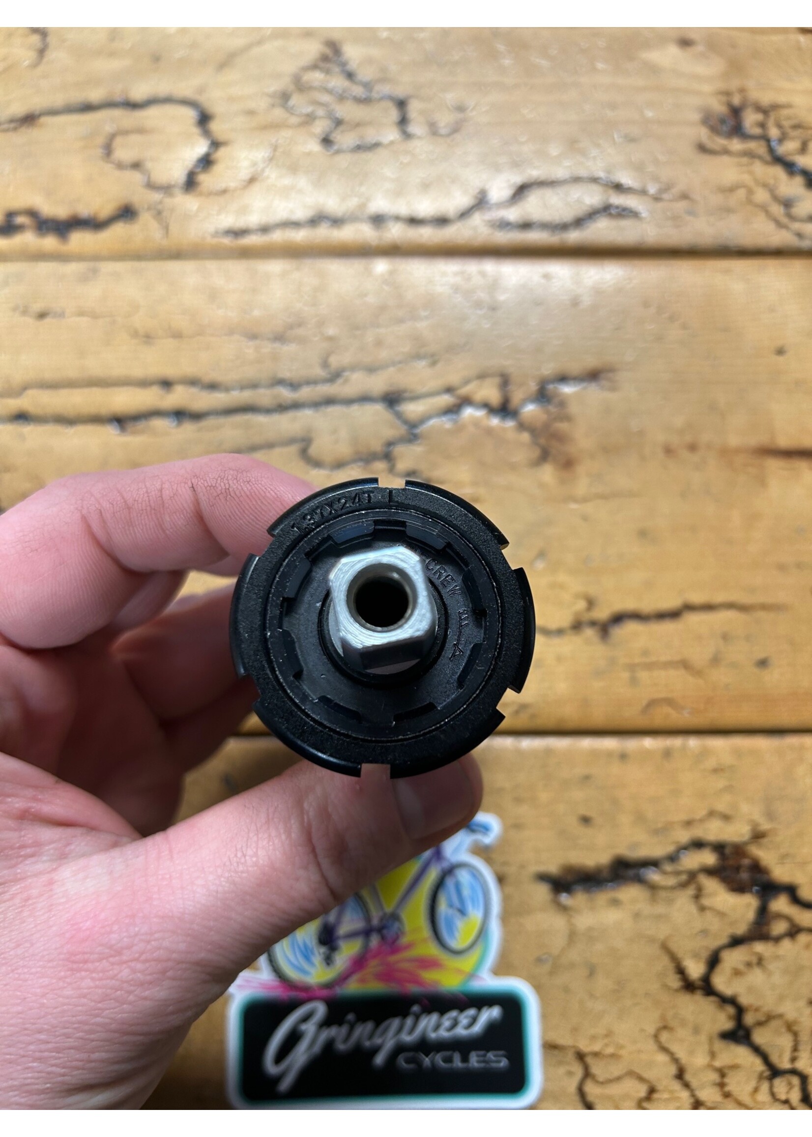Suntour Suntour Superbe Triple Light Alloy Bottom Bracket NOS