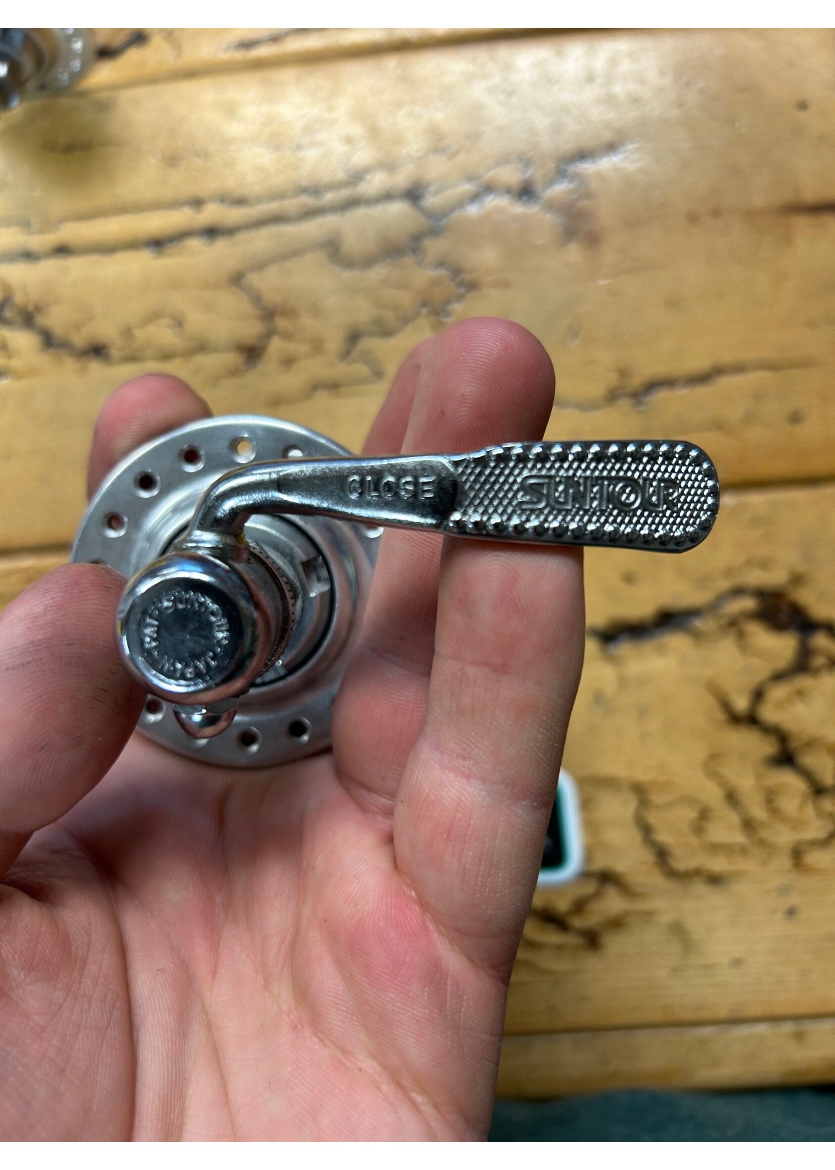 Suntour Suntour Sealed Bearing 36 Hole Front Hub With Skewer NOS