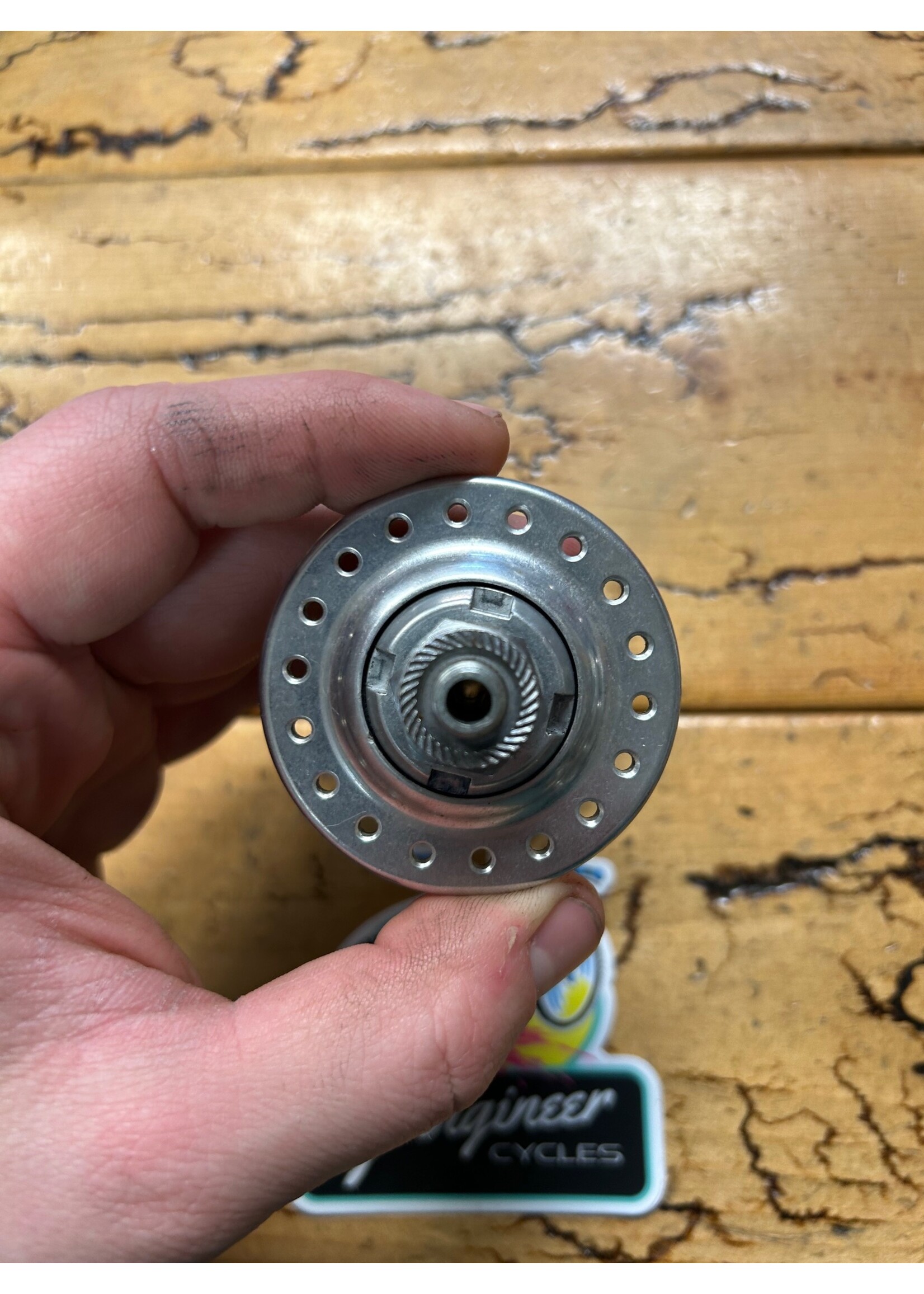 Suntour Suntour Sealed Bearing 36 Hole Front Hub NOS