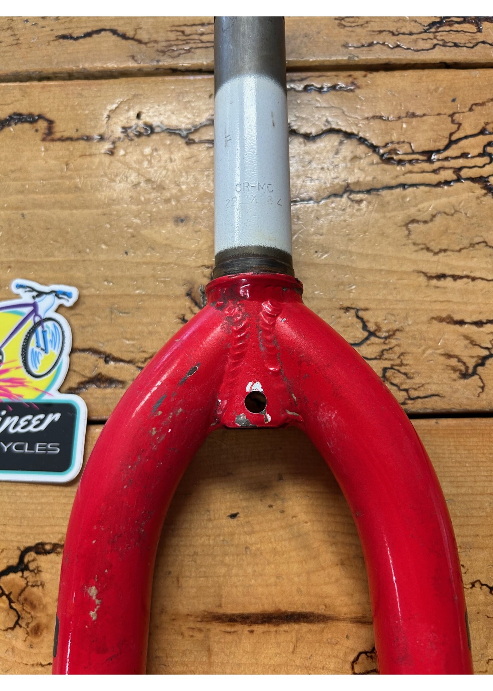 Spinner Spinner Red 26" 1 Inch Threaded Fork