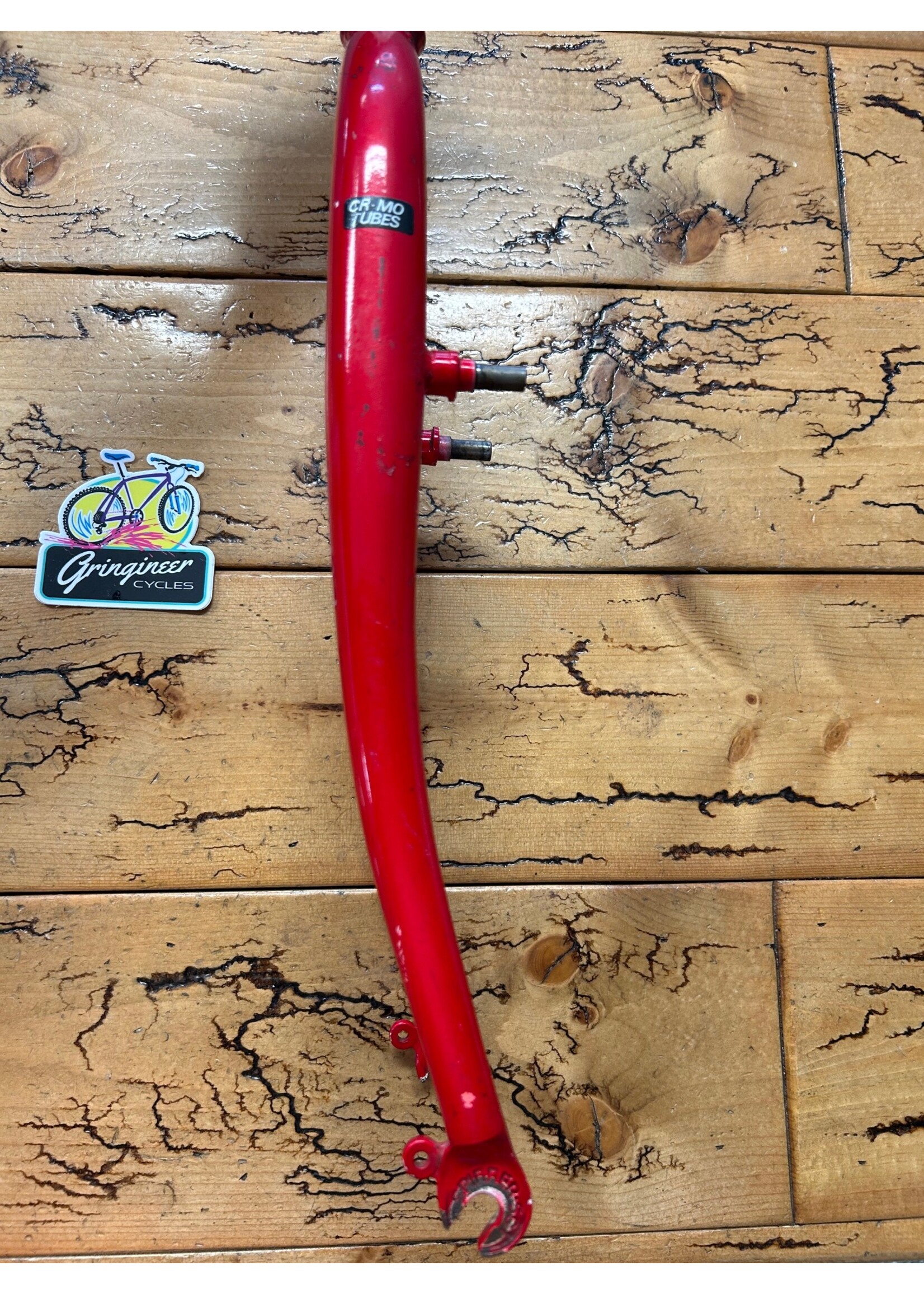 Spinner Spinner Red 26" 1 Inch Threaded Fork