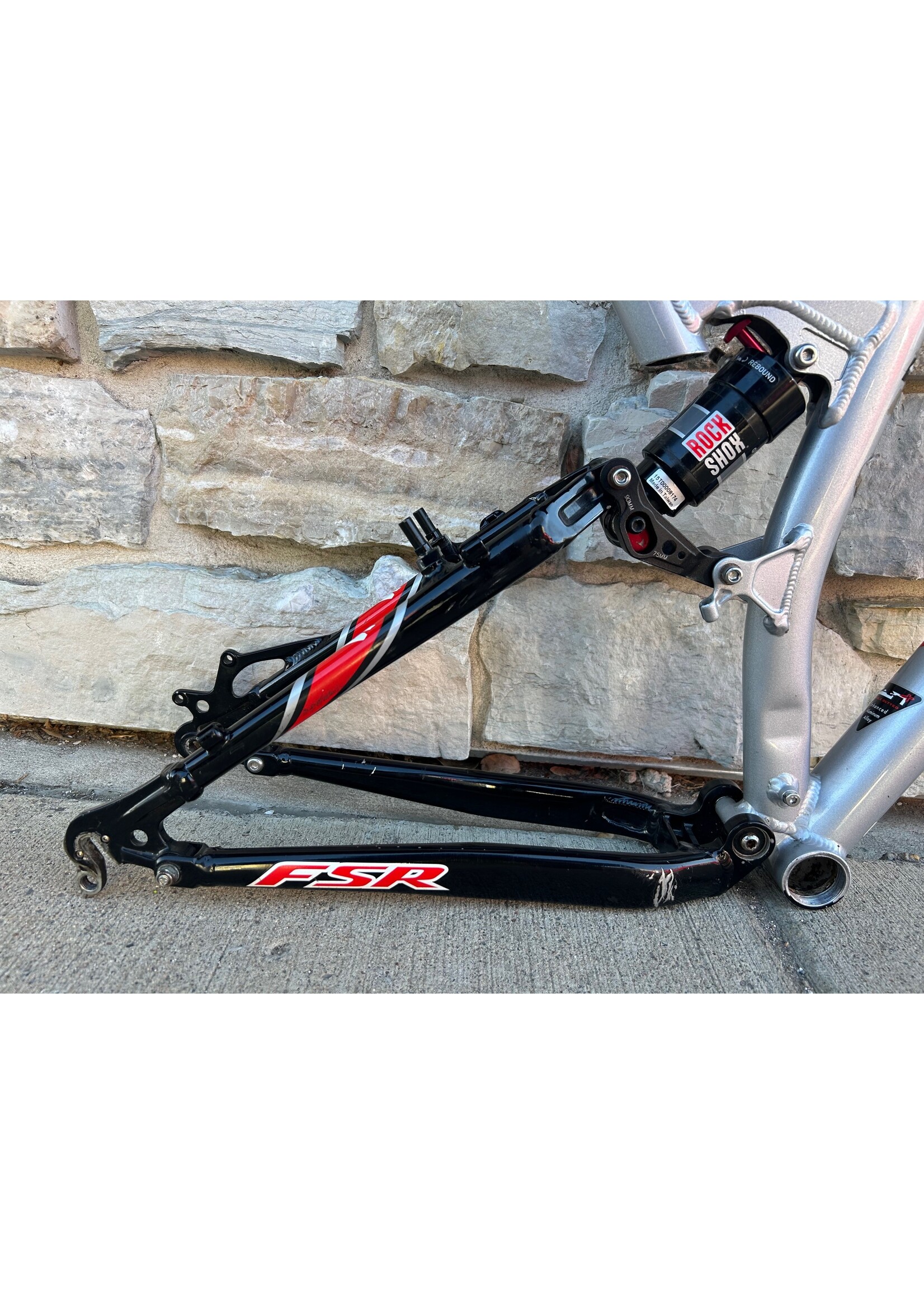 Specialized 2001 Medium Specialized Stumpjumper Pro XC FSR Frame