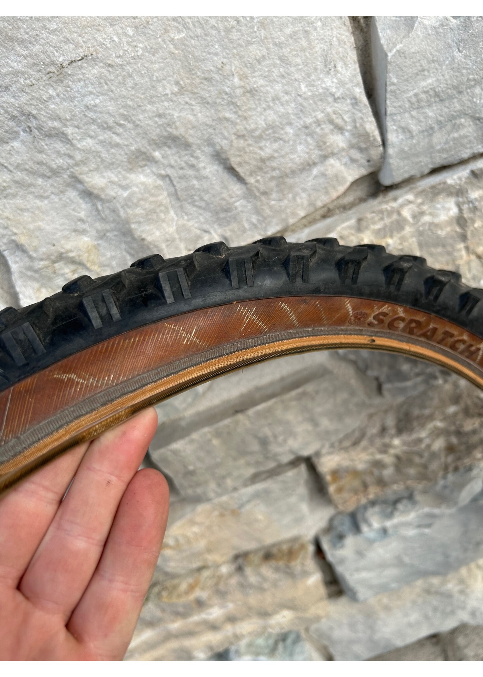 Kona Kona Scratch and Sniff 26x2.1 Wire Bead Tires