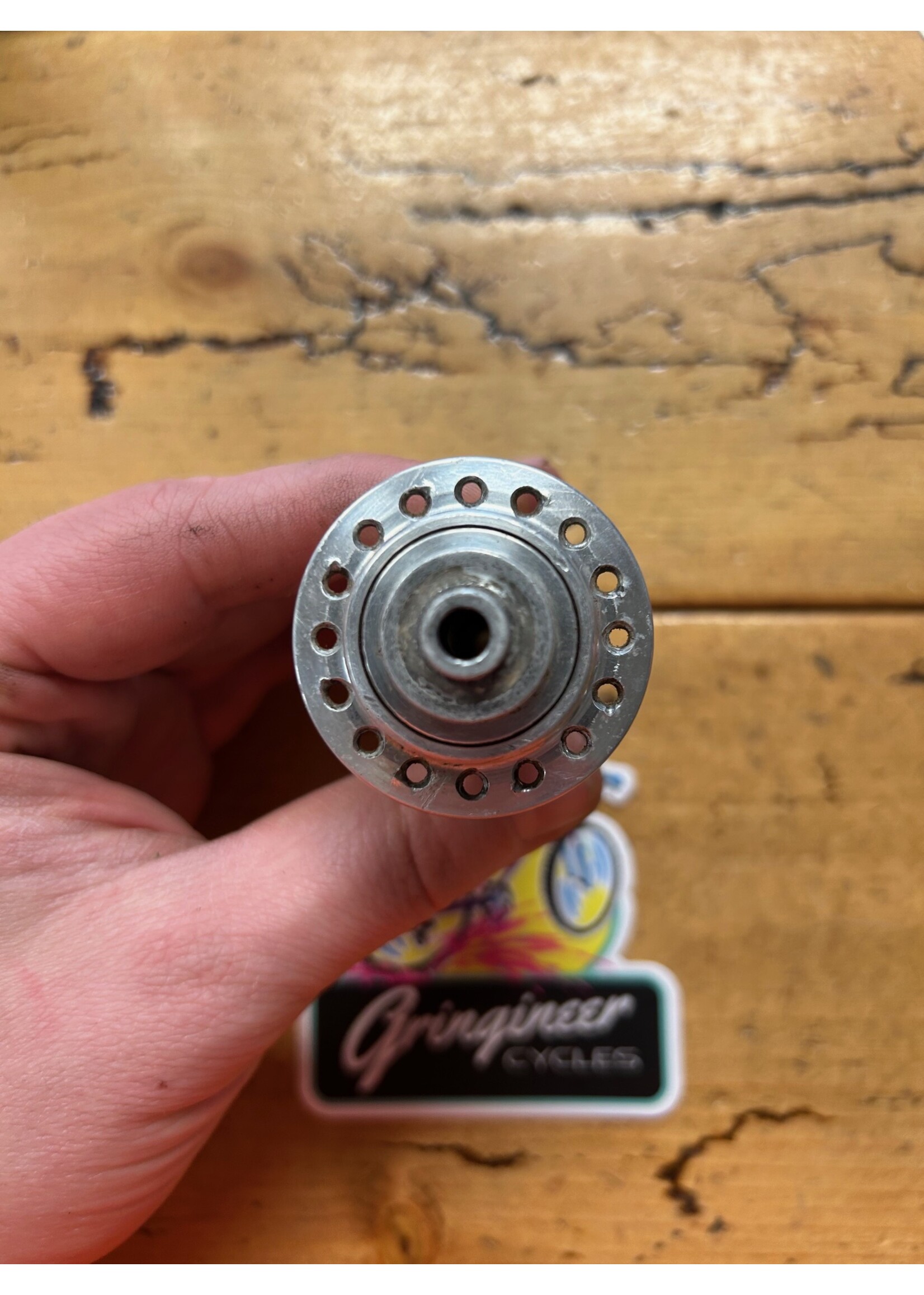 White Industries White Industries 32 Hole Silver Front Hub