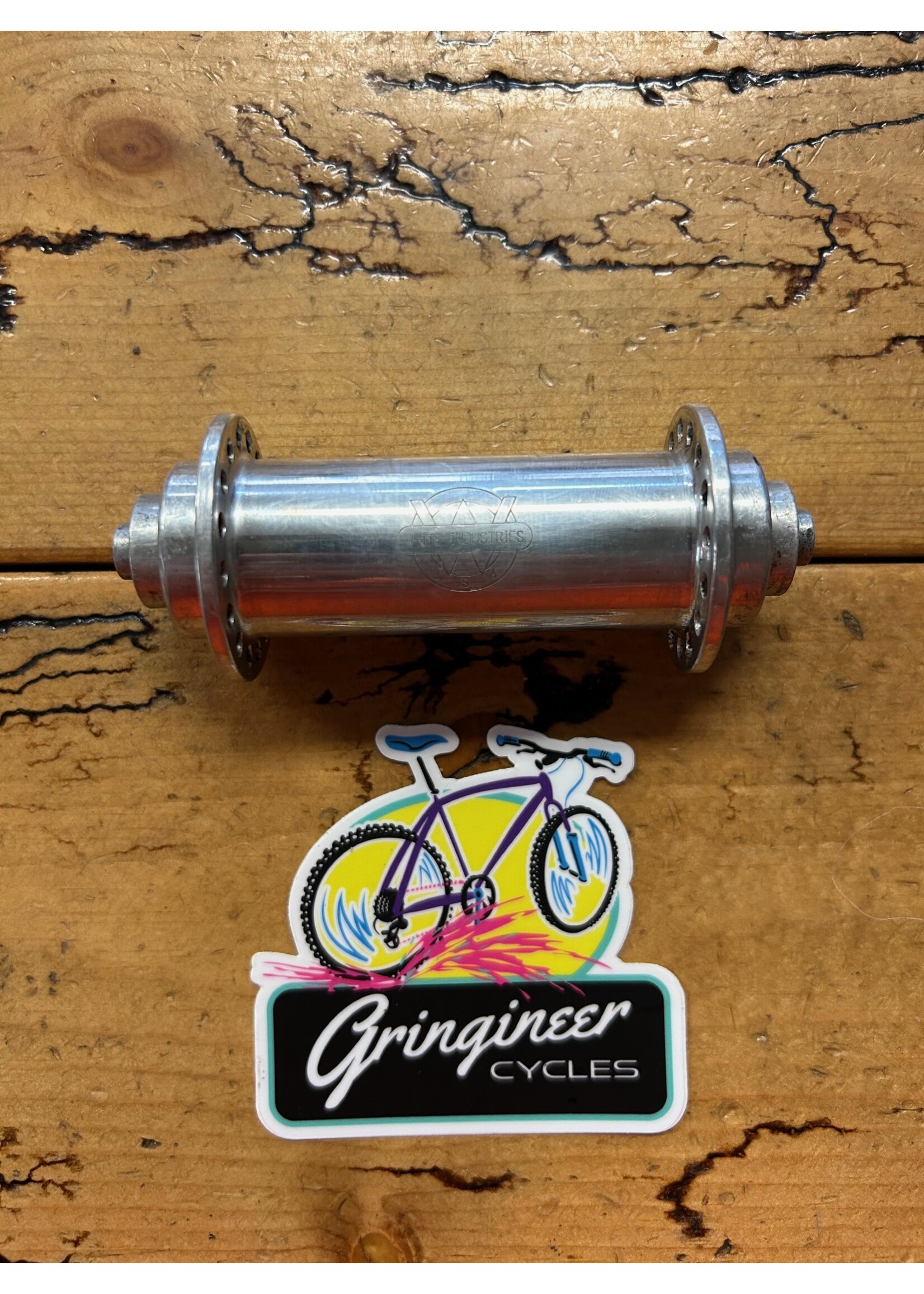 White Industries White Industries 32 Hole Silver Front Hub