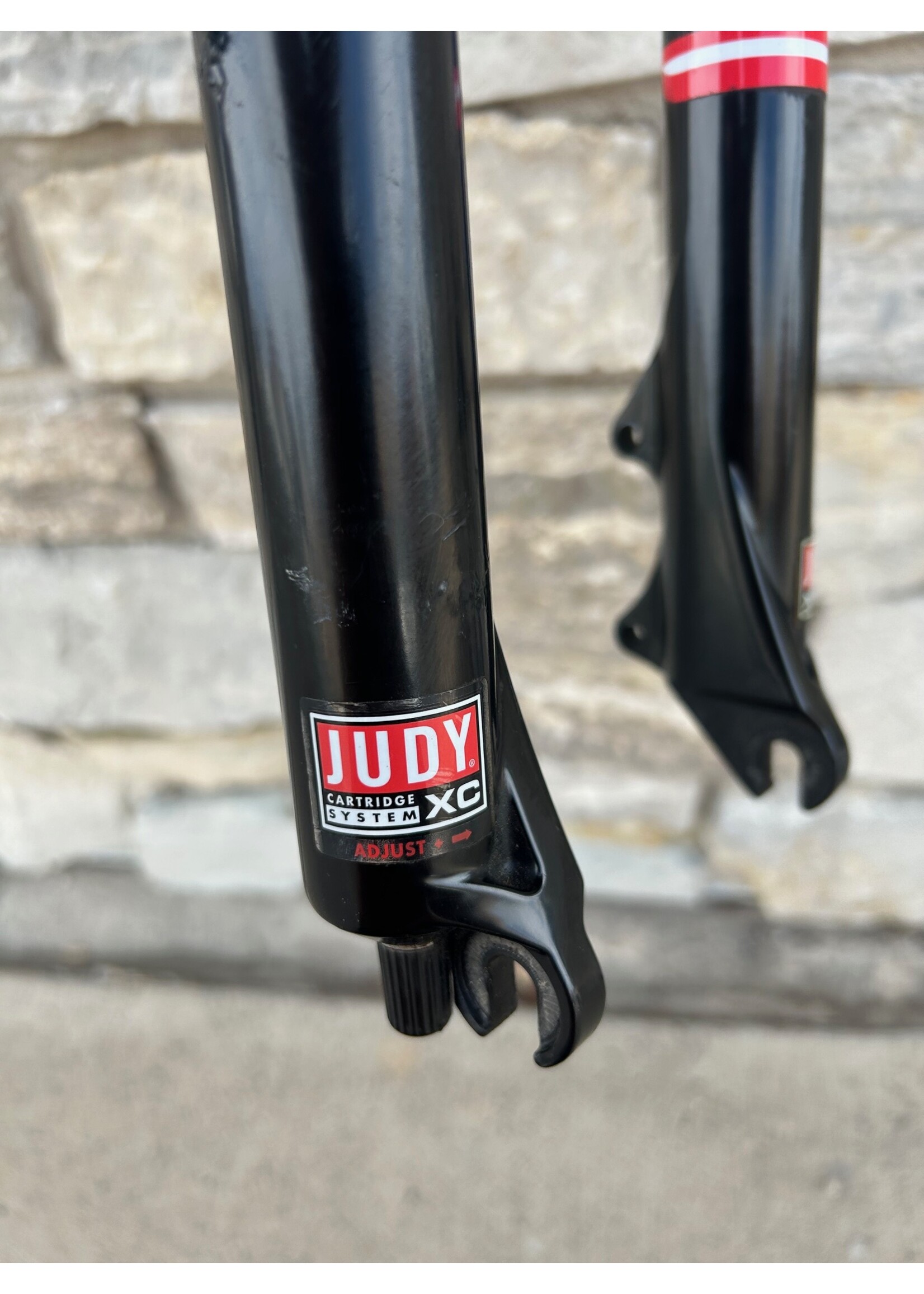 Rock Shox Rock Shox Judy  XC 1 1/8 26" Rim / Disc Brake Suspension Fork