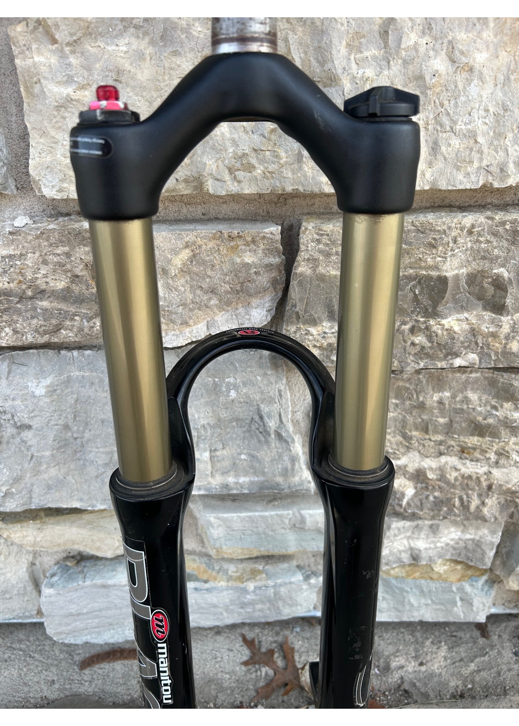 Manitou Manitou Black Elite SPV 120mm 26" 1 1/8 Disc Brake QR Suspension Fork