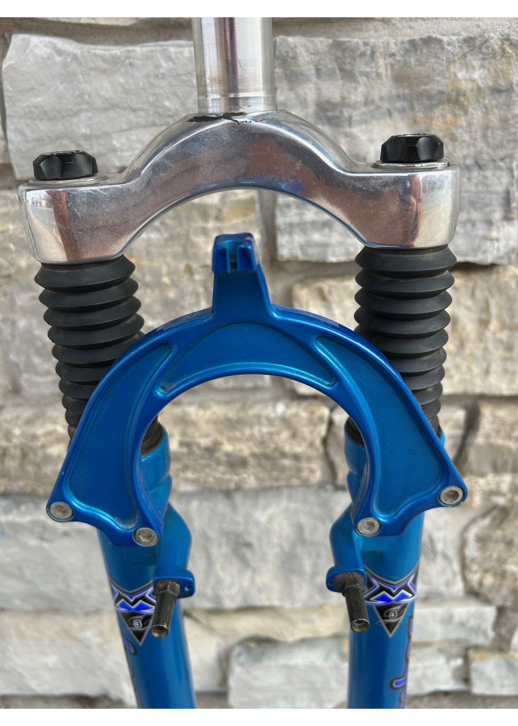 Marzocchi Marzocchi Bomber Z3 26" 1 1/8 Suspension Fork