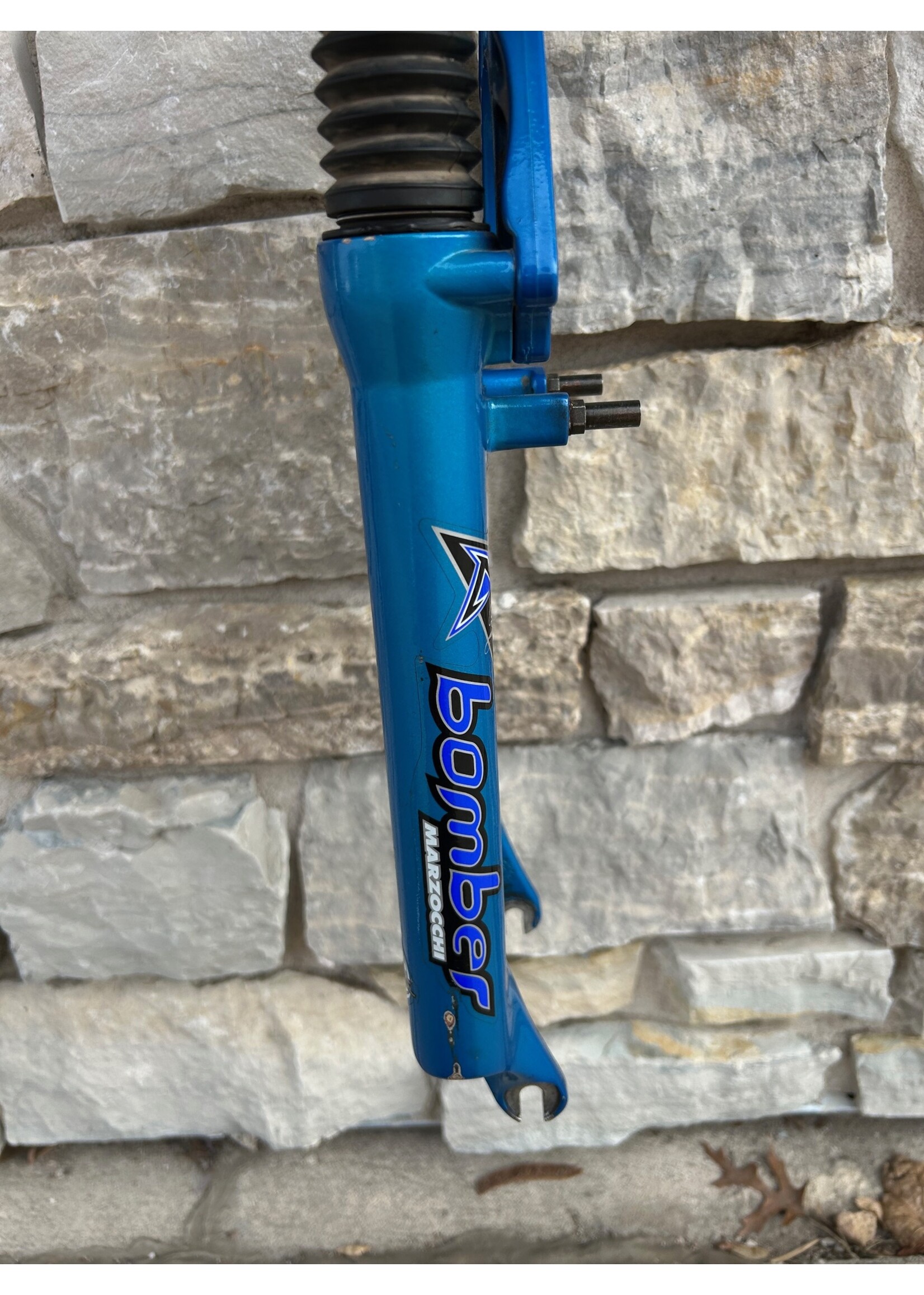 Marzocchi Marzocchi Bomber Z3 26" 1 1/8 Suspension Fork