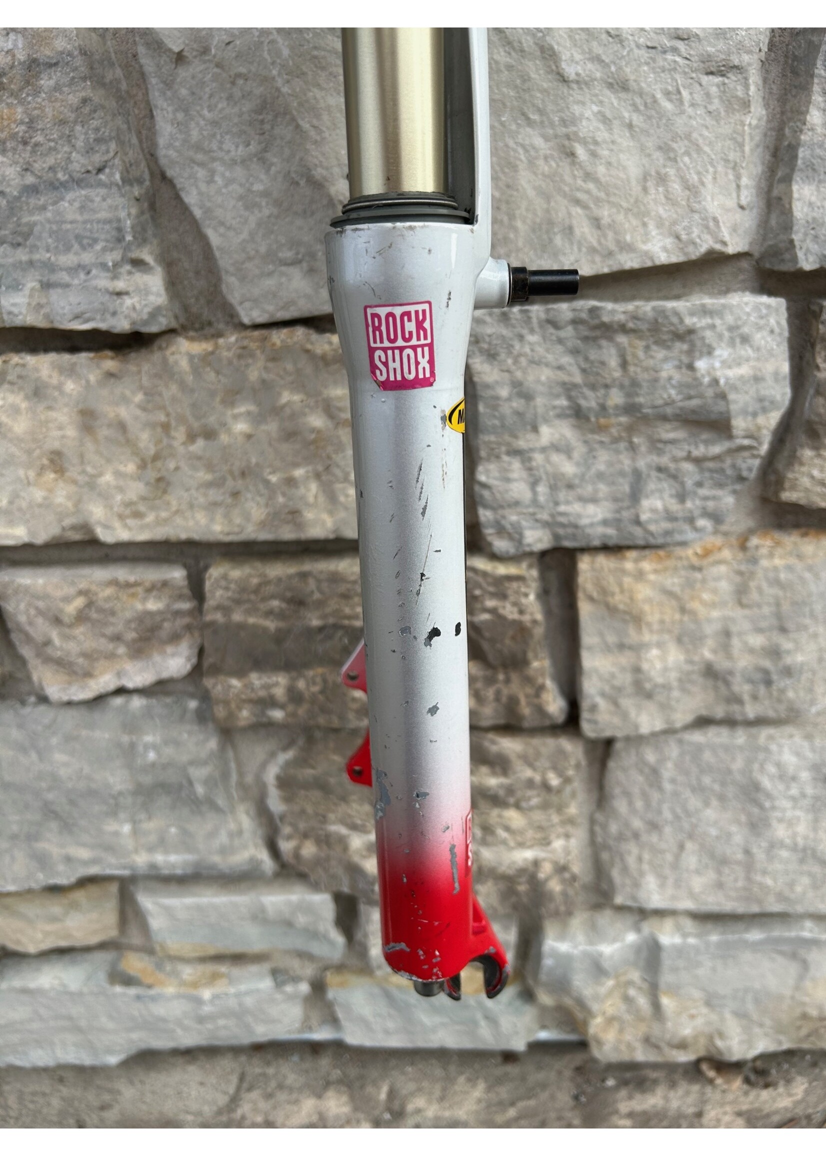 Rock Shox Rock Shox 26" 1 1/8 White to Red Fade Suspension Fork