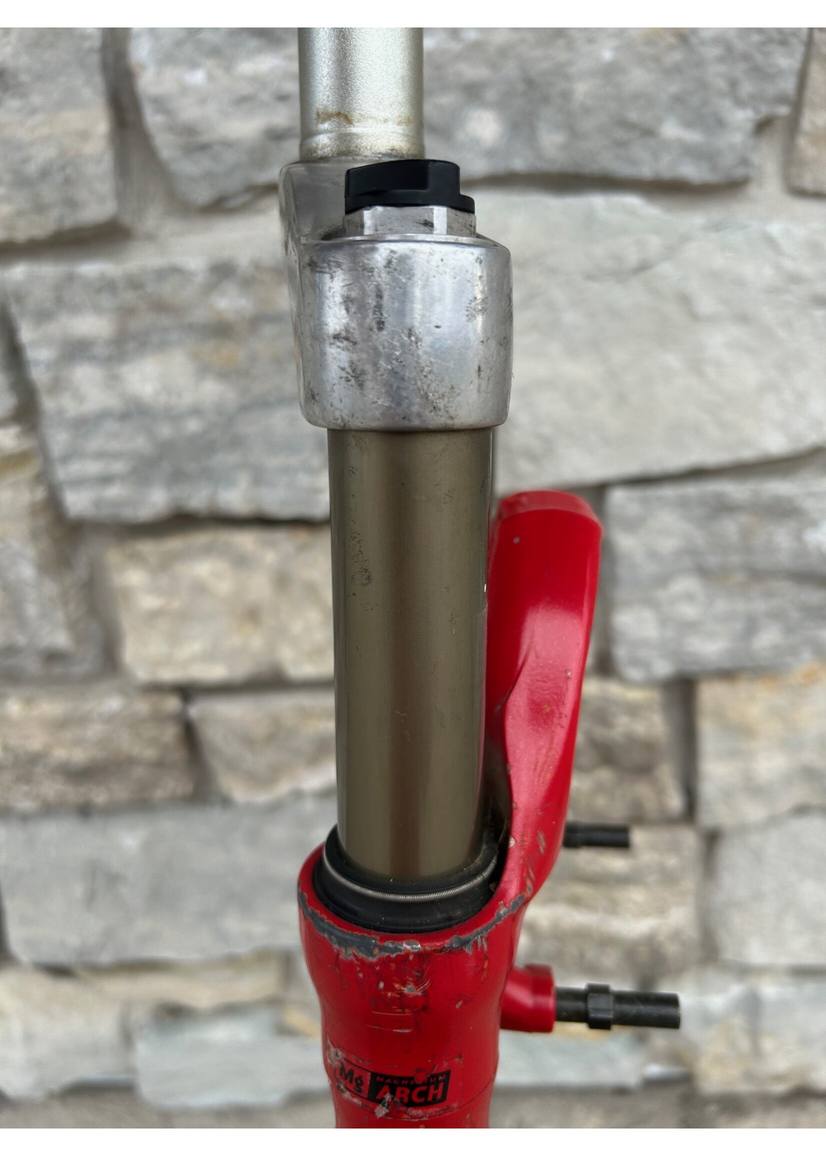 Marzocchi Marzocchi Bomber 2001 Z5 26" 1 1/8 Rim / Disc Brake Suspension Fork