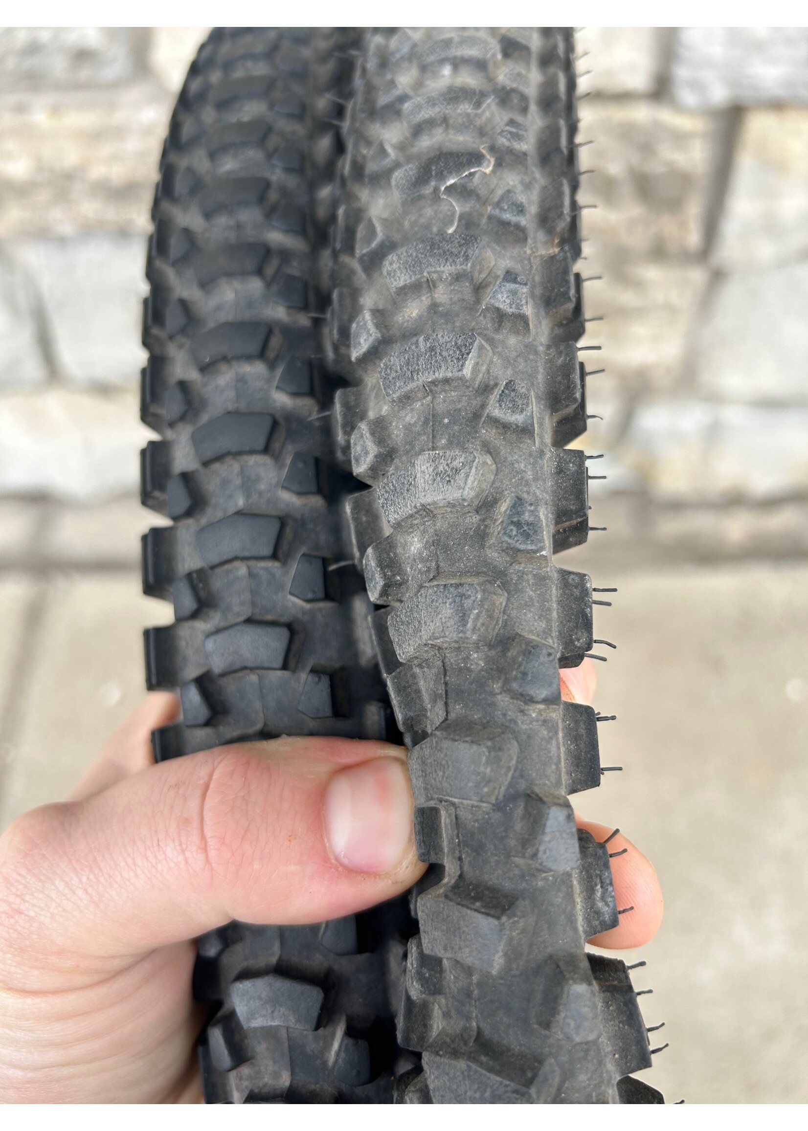 Tioga Tioga Wonder Dawg 26x1.95 Tire Set