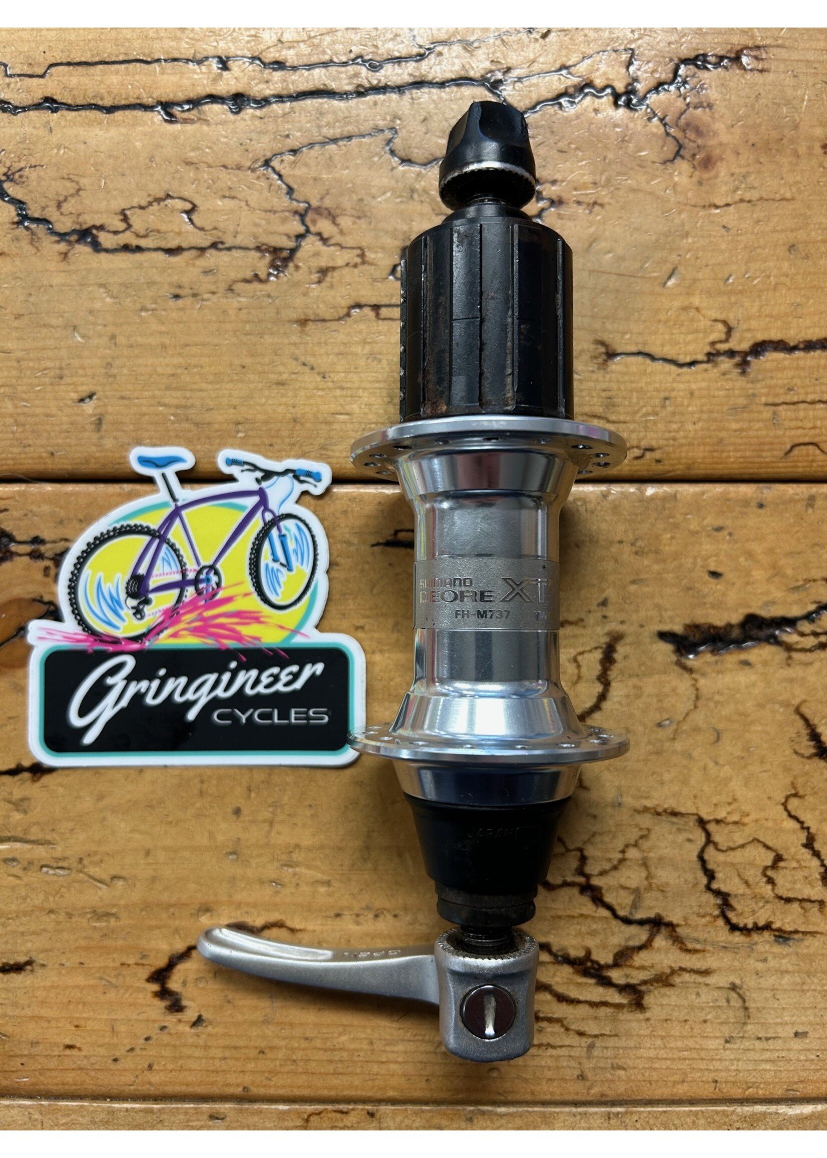 SHIMANO Shimano Deore XT M737 32 Hole Rear Hub