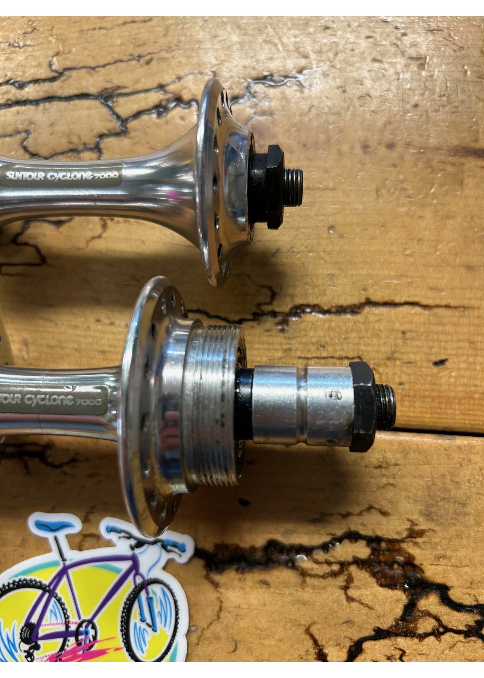 Suntour Suntour Cyclone 7000 32 Hole QR Hub Set