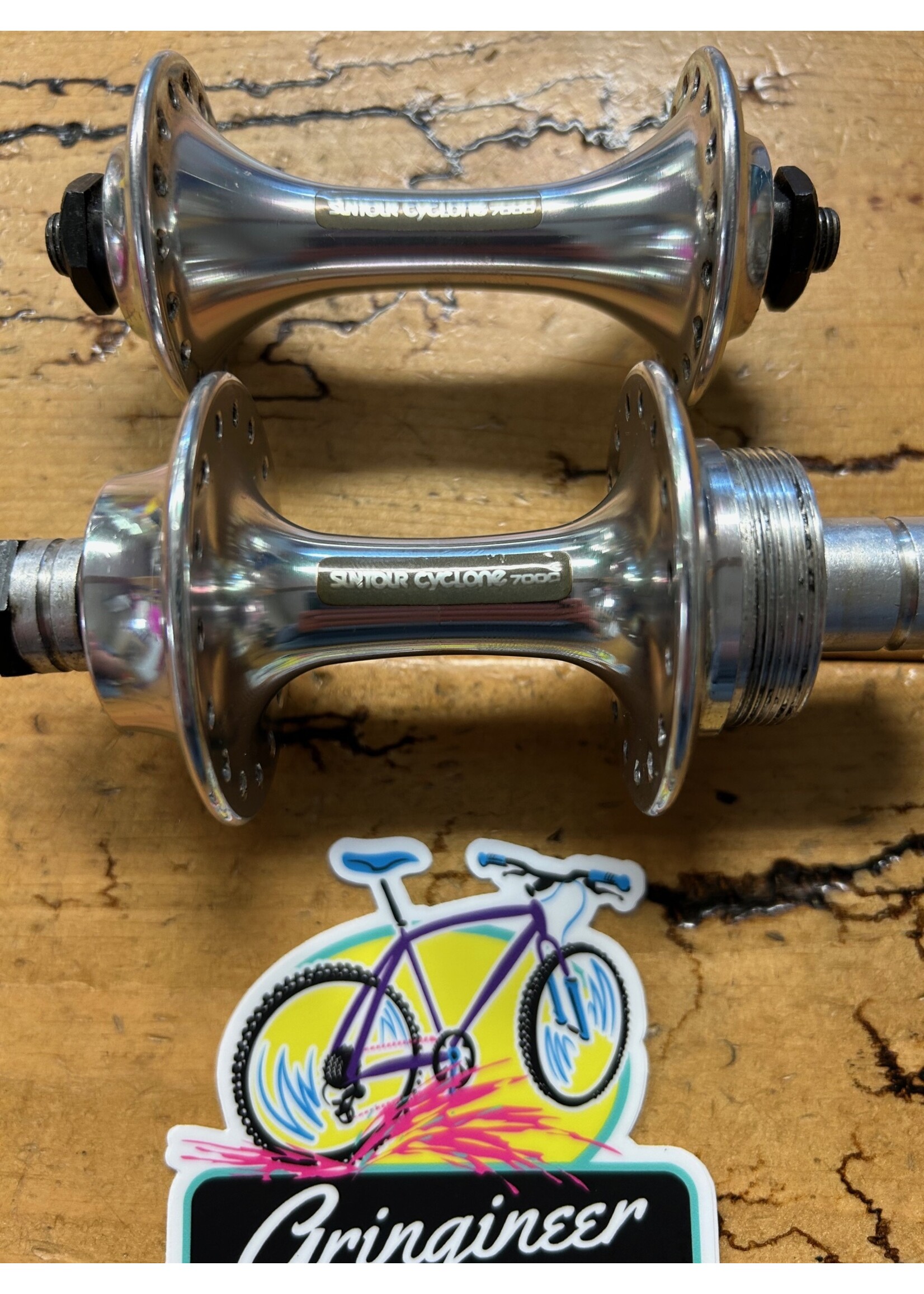 Suntour Suntour Cyclone 7000 32 Hole QR Hub Set