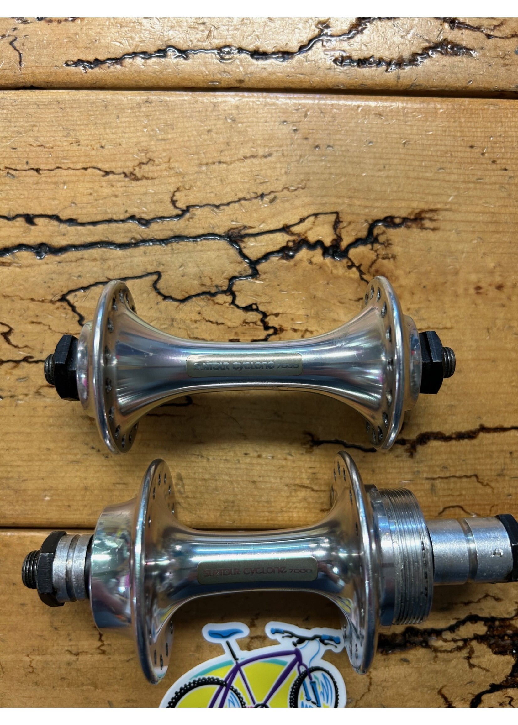Suntour Suntour Cyclone 7000 32 Hole QR Hub Set