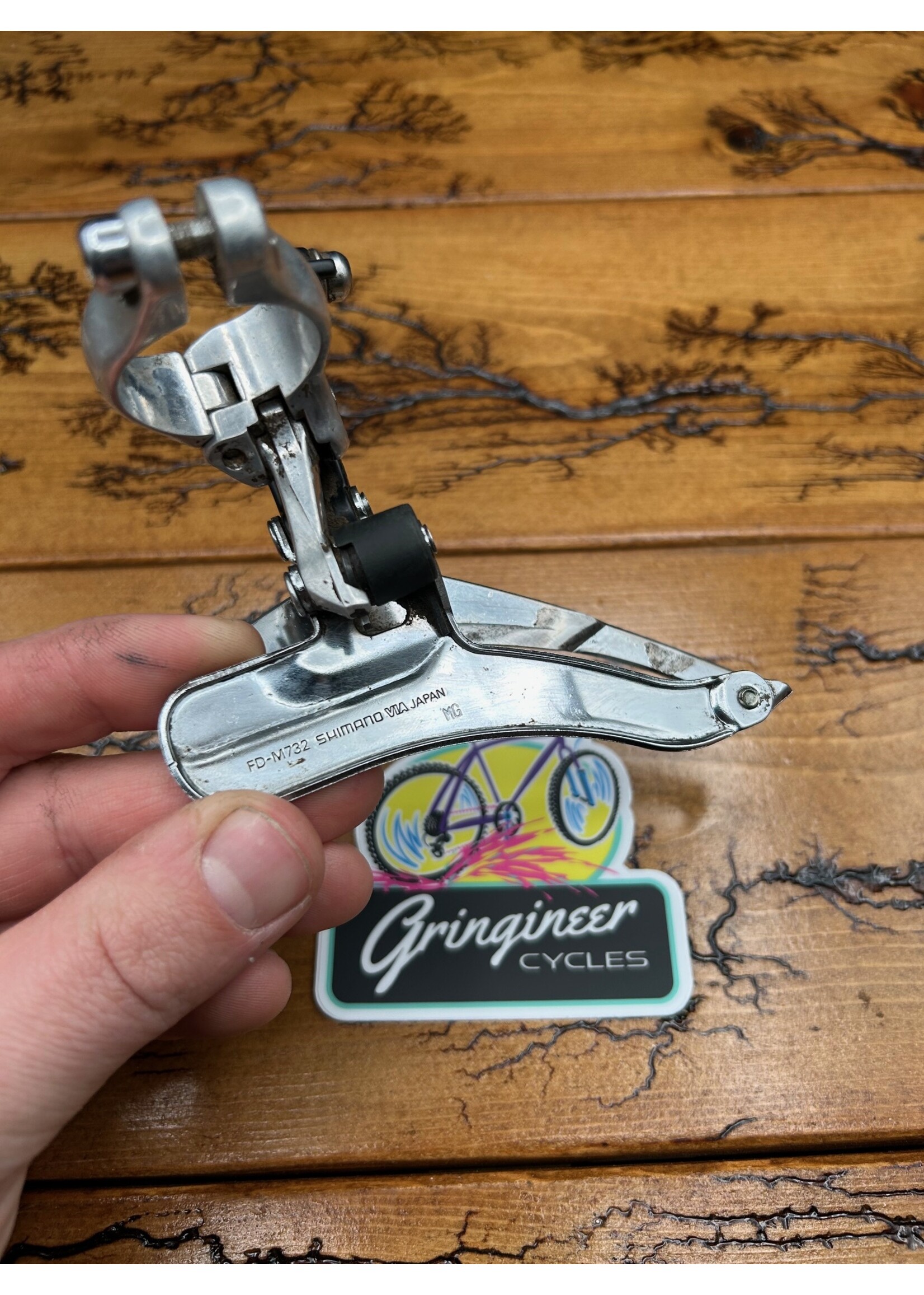 SHIMANO Shimano Deore XT FD-M732 28.6mm Bottom Pull Front Derailleur