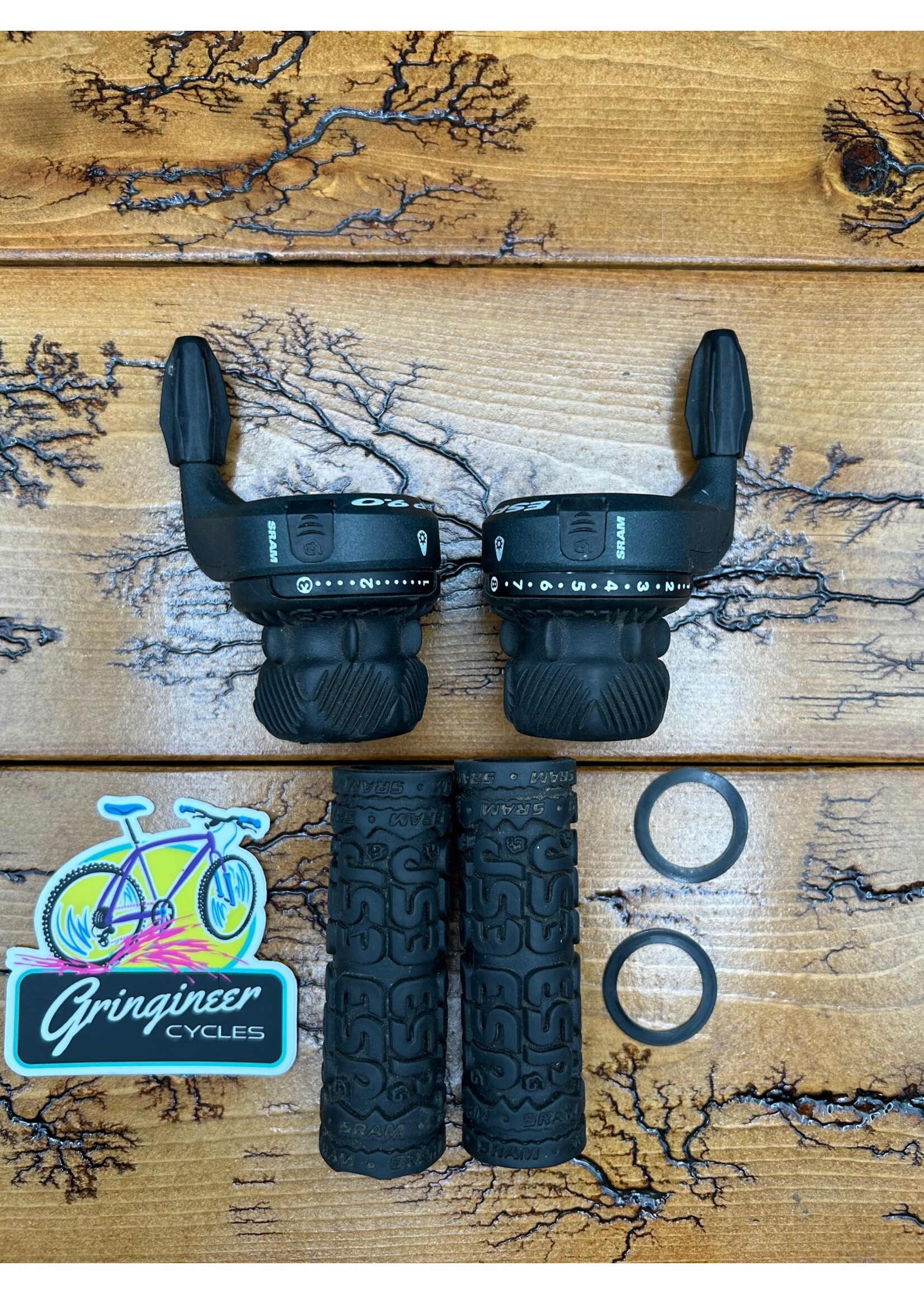 SRAM ESP 9.0 3x8 Grip Shifters and Grips
