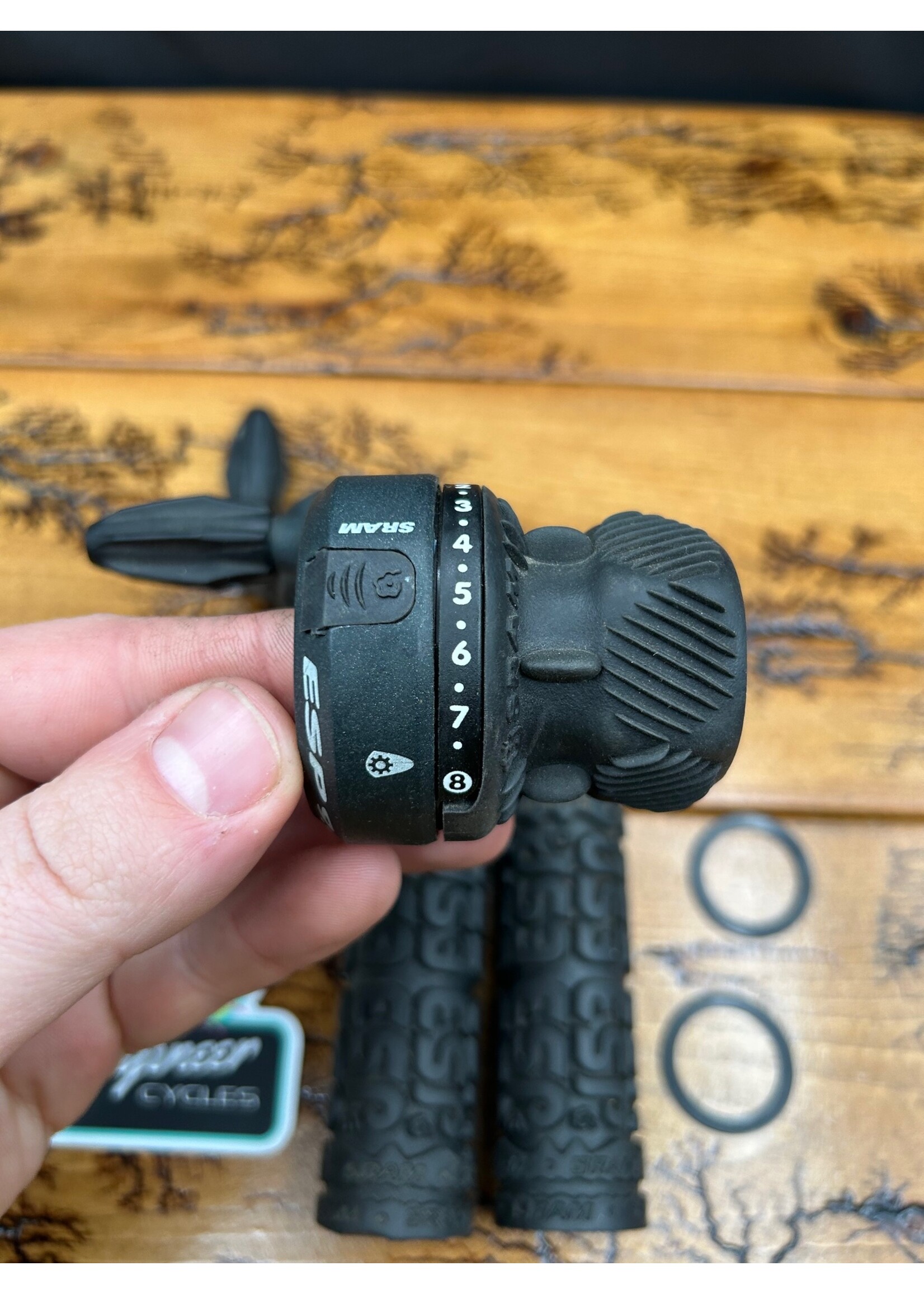 SRAM ESP 9.0 3x8 Grip Shifters and Grips