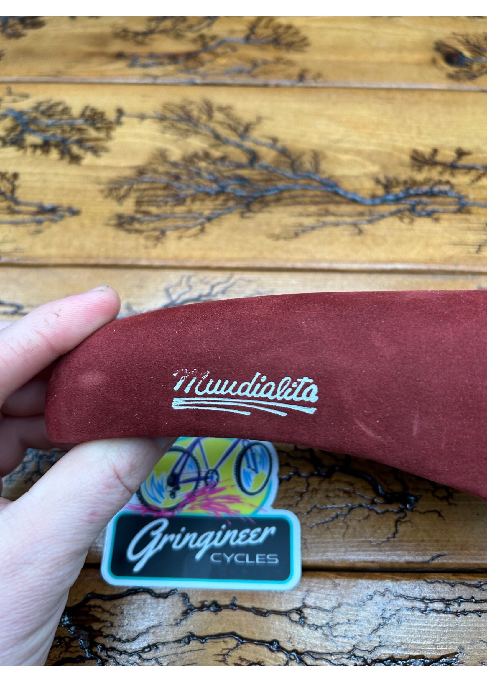 Mundialita Mundialita Red Suede Saddle