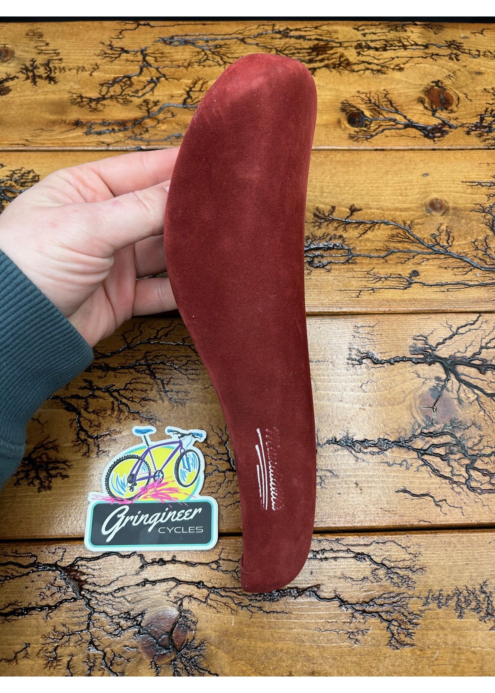 Mundialita Mundialita Red Suede Saddle