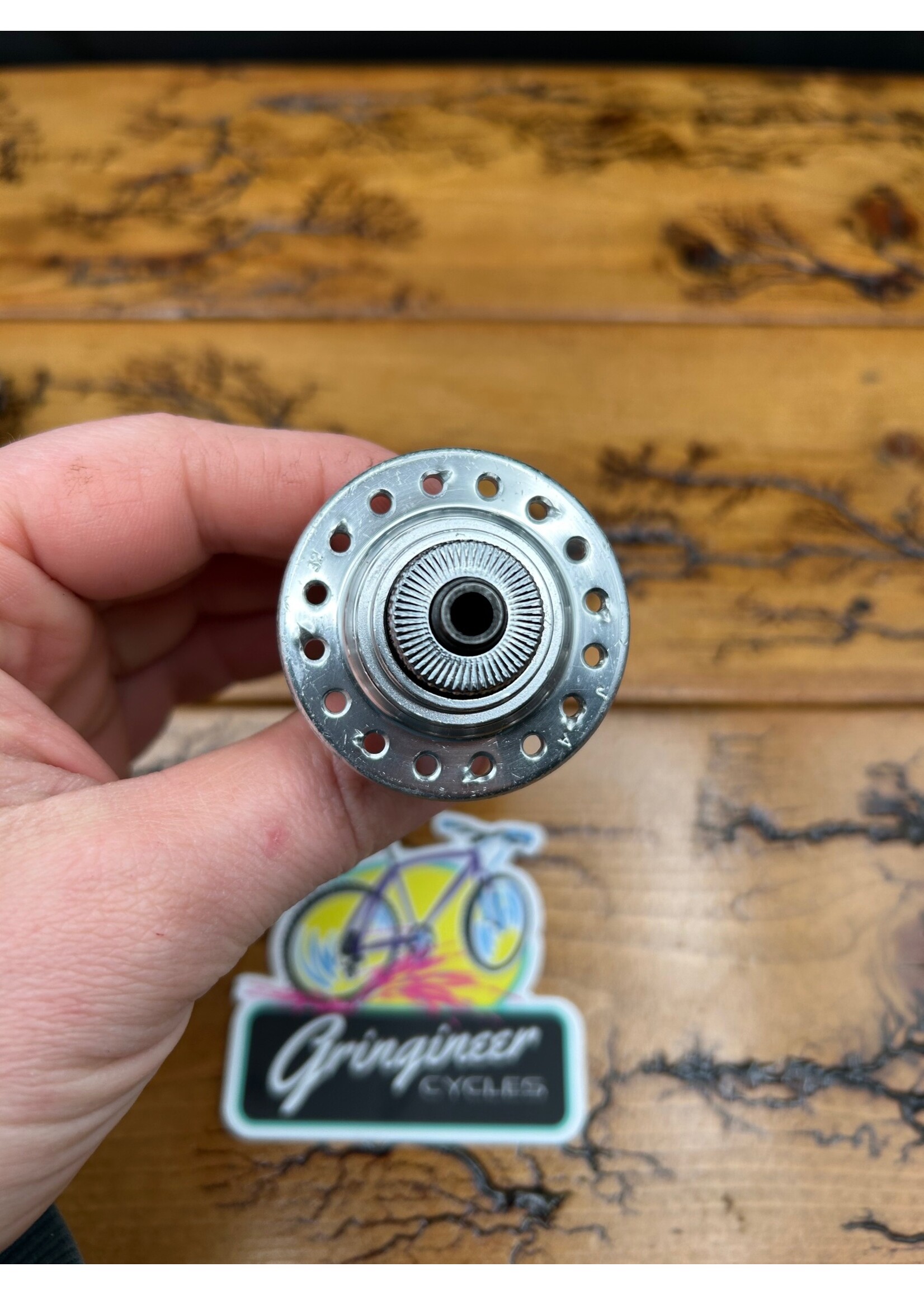 Velocity Velocity 32 Hole Silver Front Hub