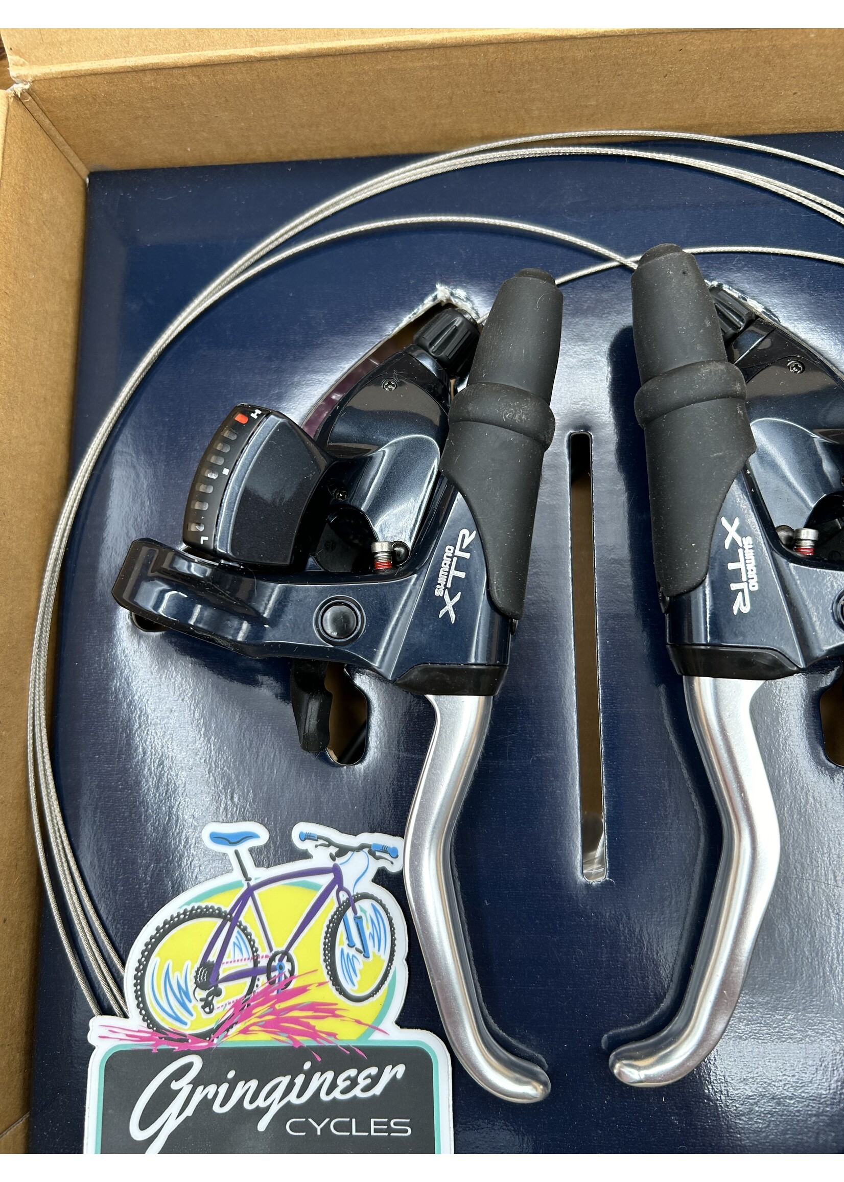 SHIMANO Shimano XTR ST-M910 3x8 Shifters and Brake Levers NOS