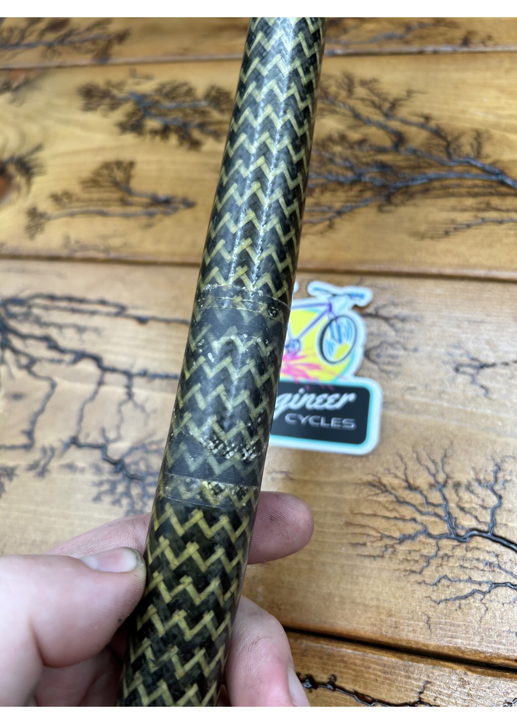 LP Composities LP Composites 585mm Carbon Fiber 25.4mm Handlebar