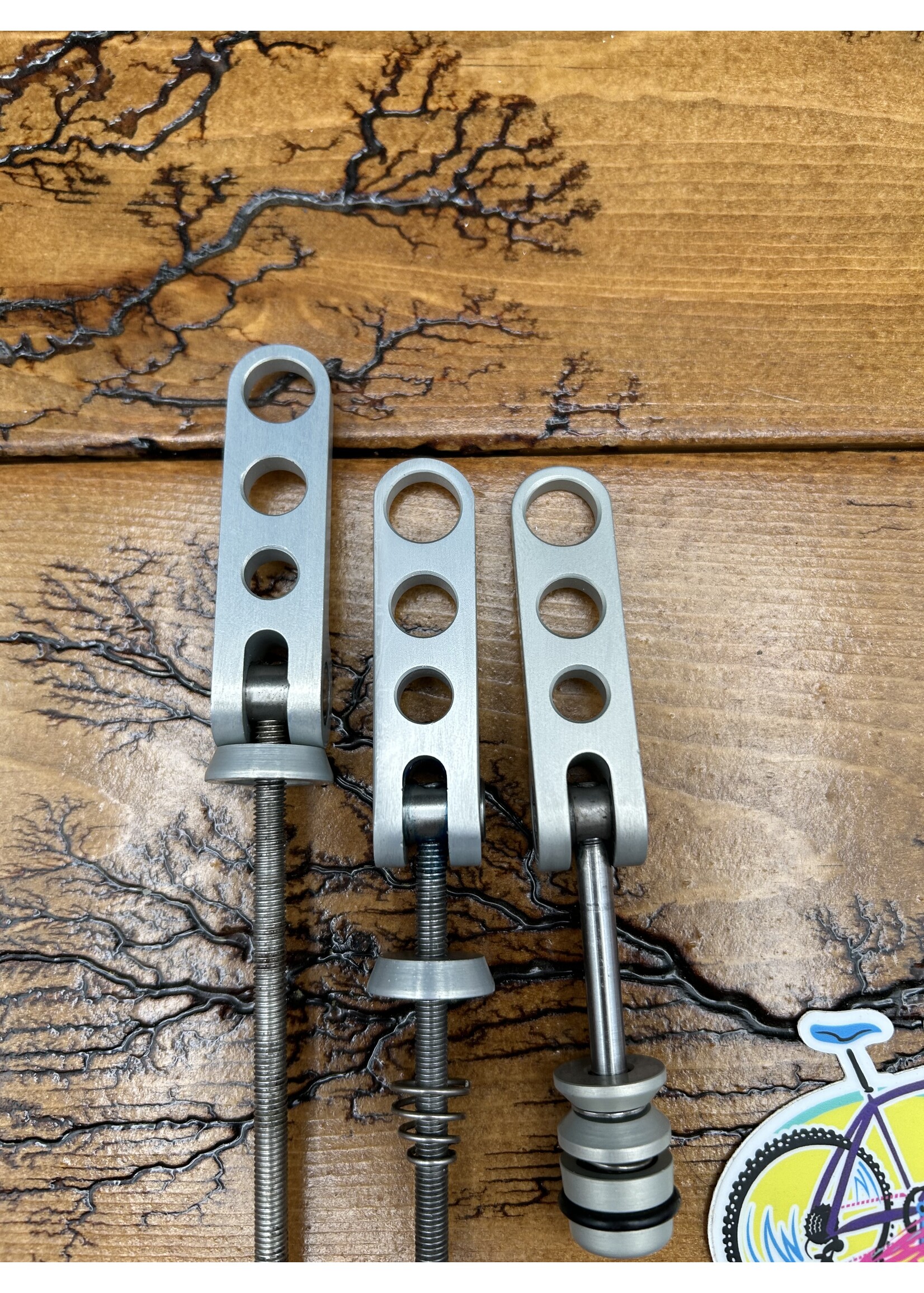 Ringle Ringle Silver Cam Twist Skewer Set