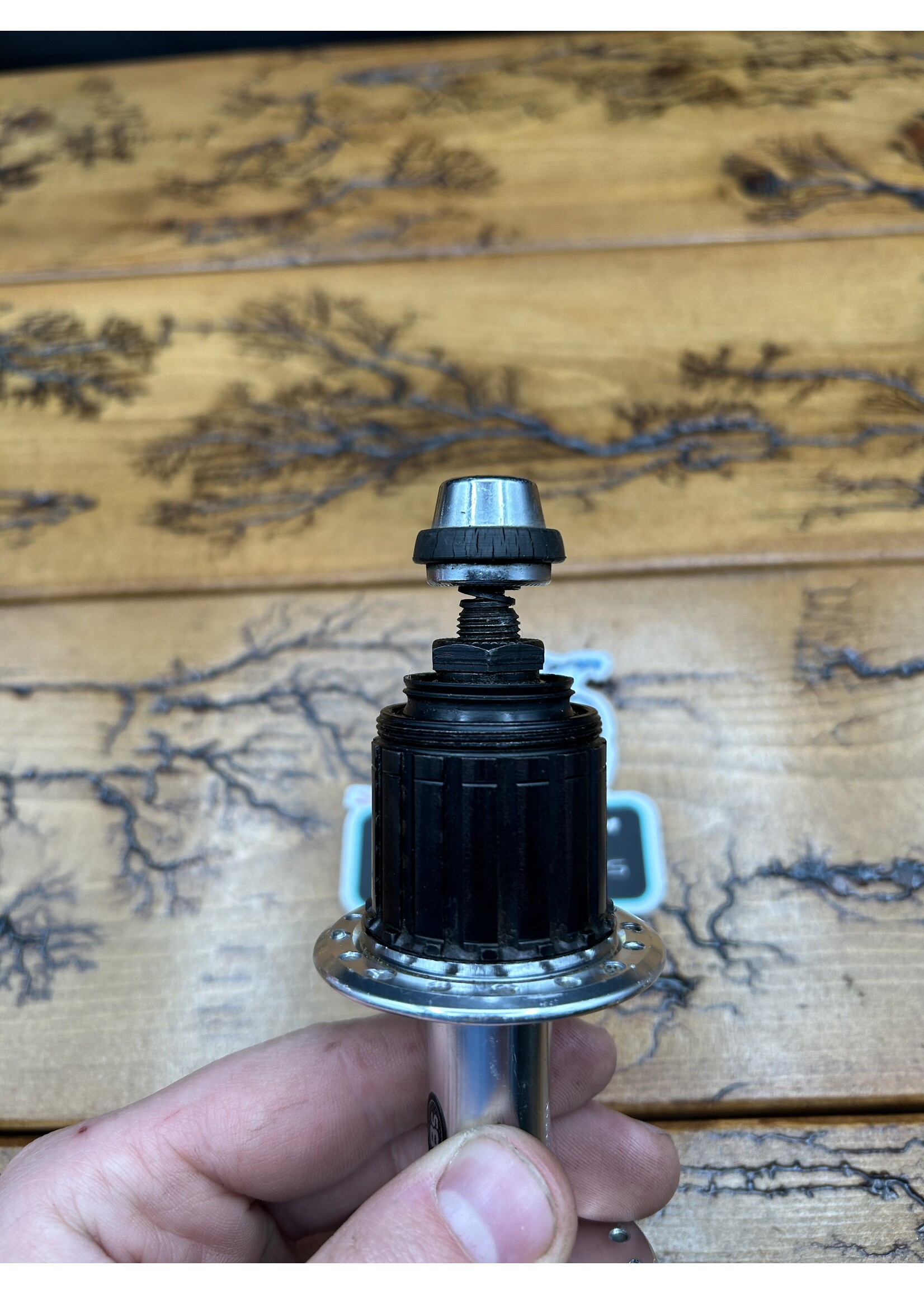 Suntour Suntour XC Comp 8 Speed 32 Hole Rear Hub With Skewer