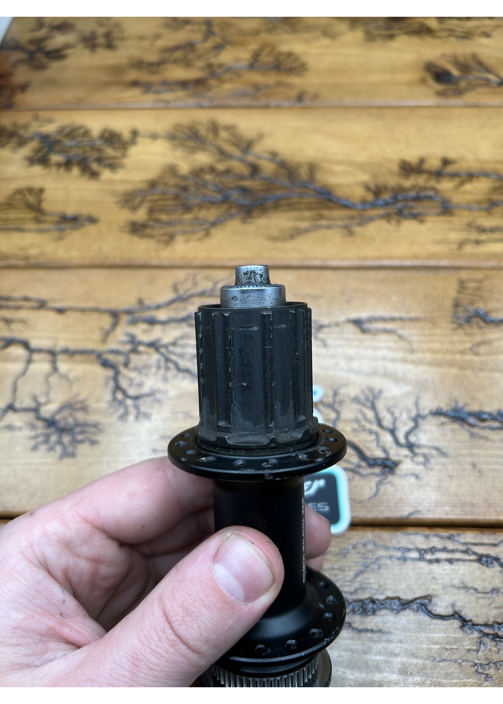 SHIMANO Shimano Deore XT FH-M775 32 Hole Center Lock Disc Brake Rear Hub