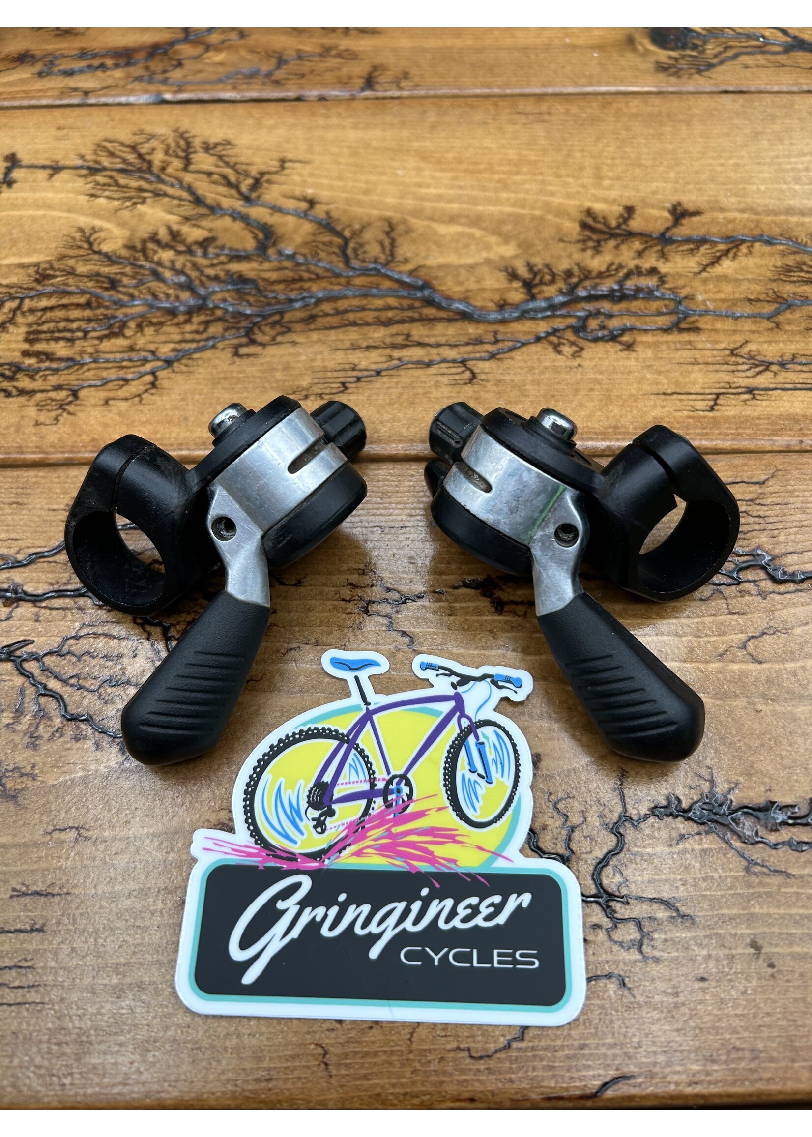 SHIMANO Shimano Deore XT SL-M732 7 Speed Thumb Shifters