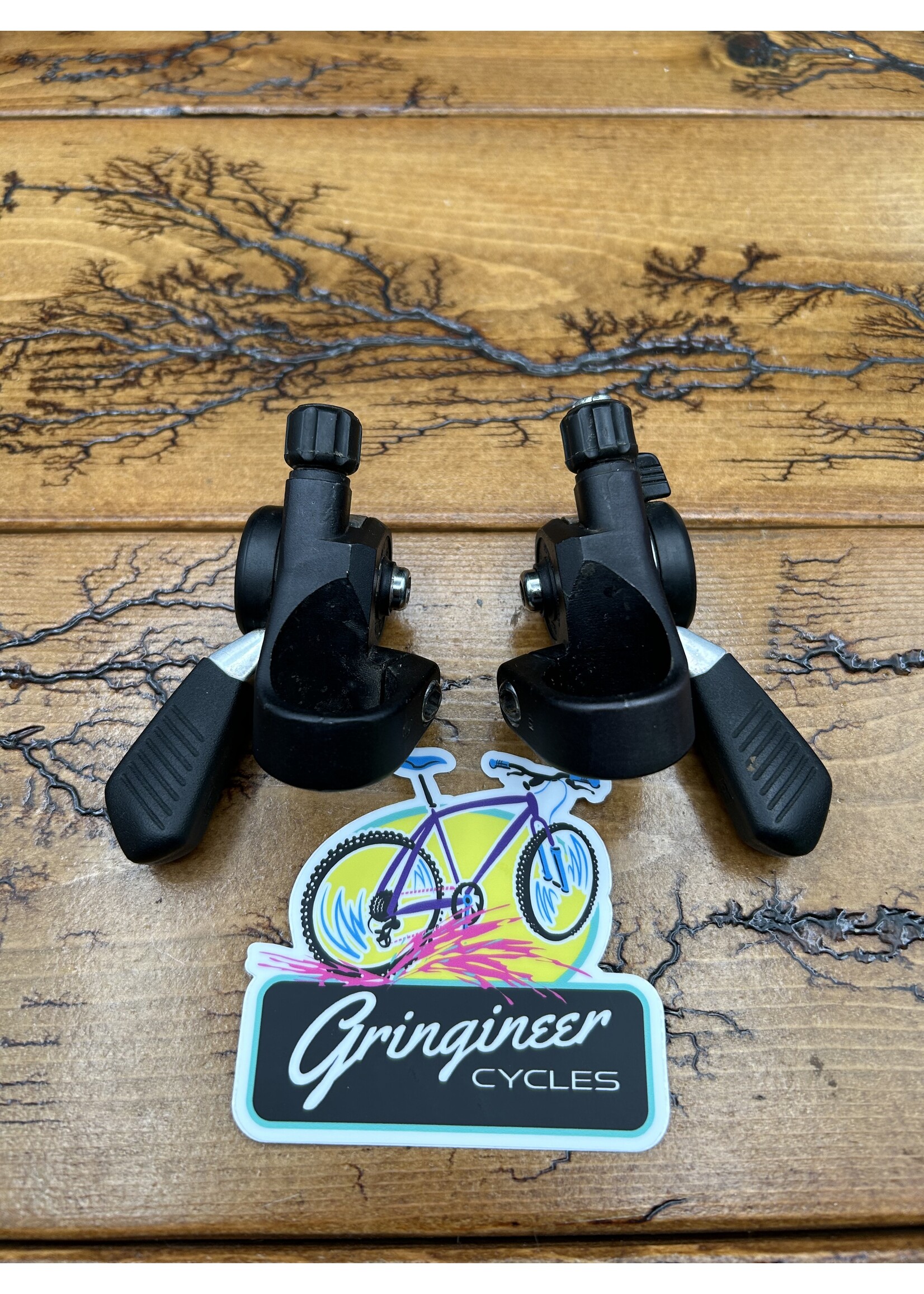 SHIMANO Shimano Deore XT SL-M732 7 Speed Thumb Shifters