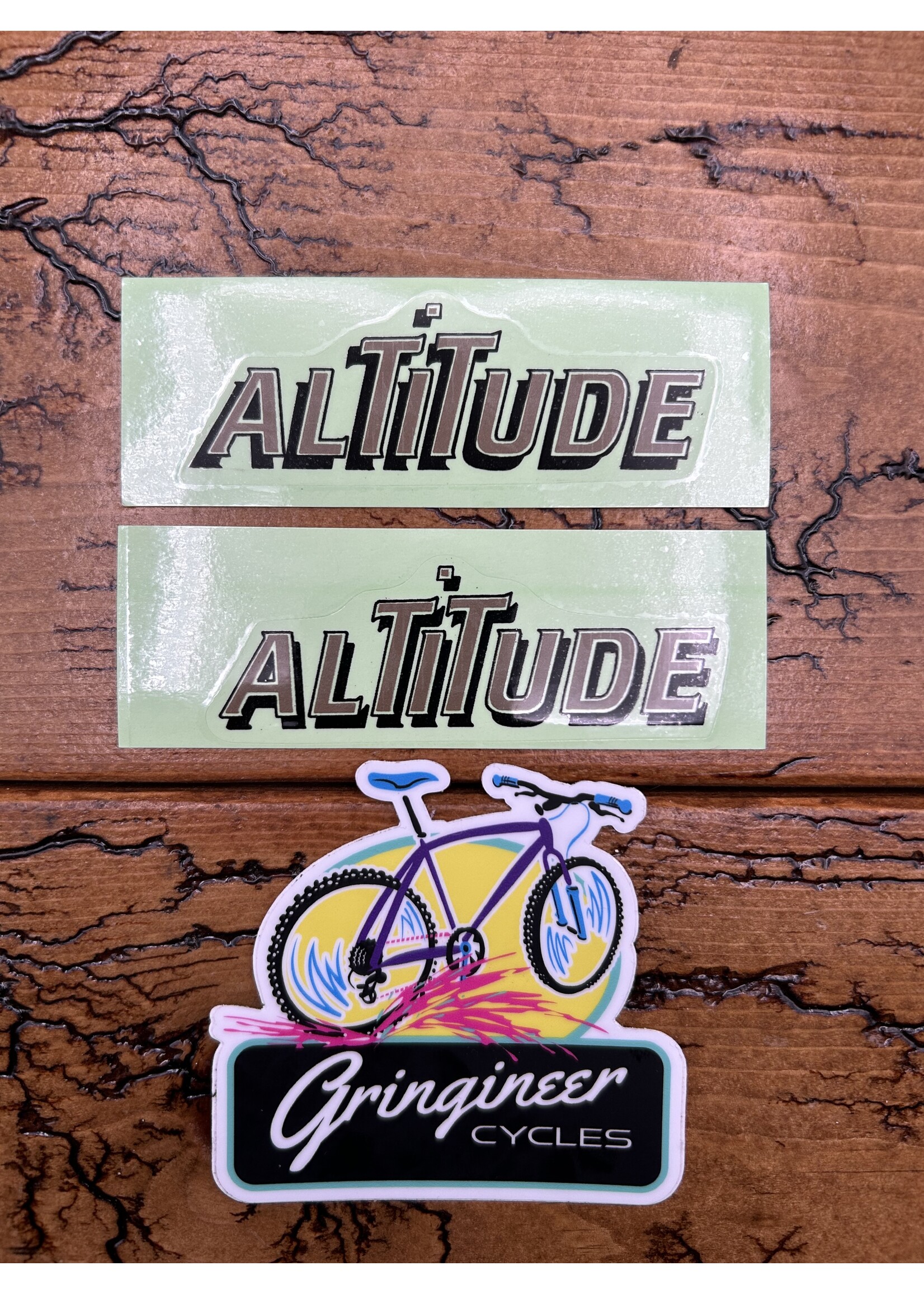 Rocky Mountain Rocky Mountain Altitude Gray/Black Decals