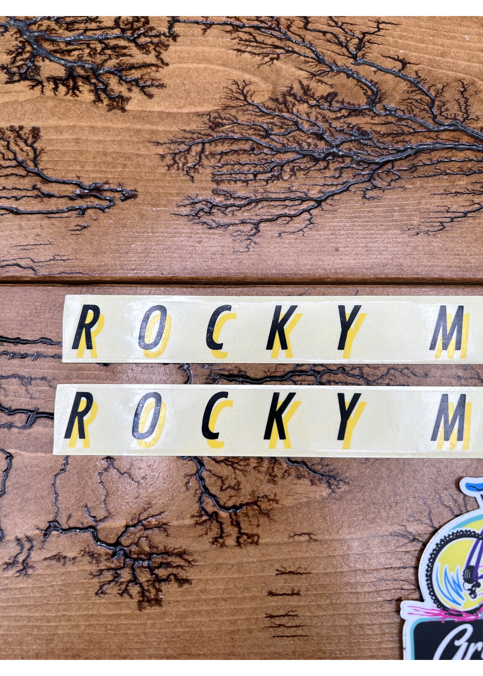 Rocky Mountain Rocky Mountain Black/Yellow Downtube Decals