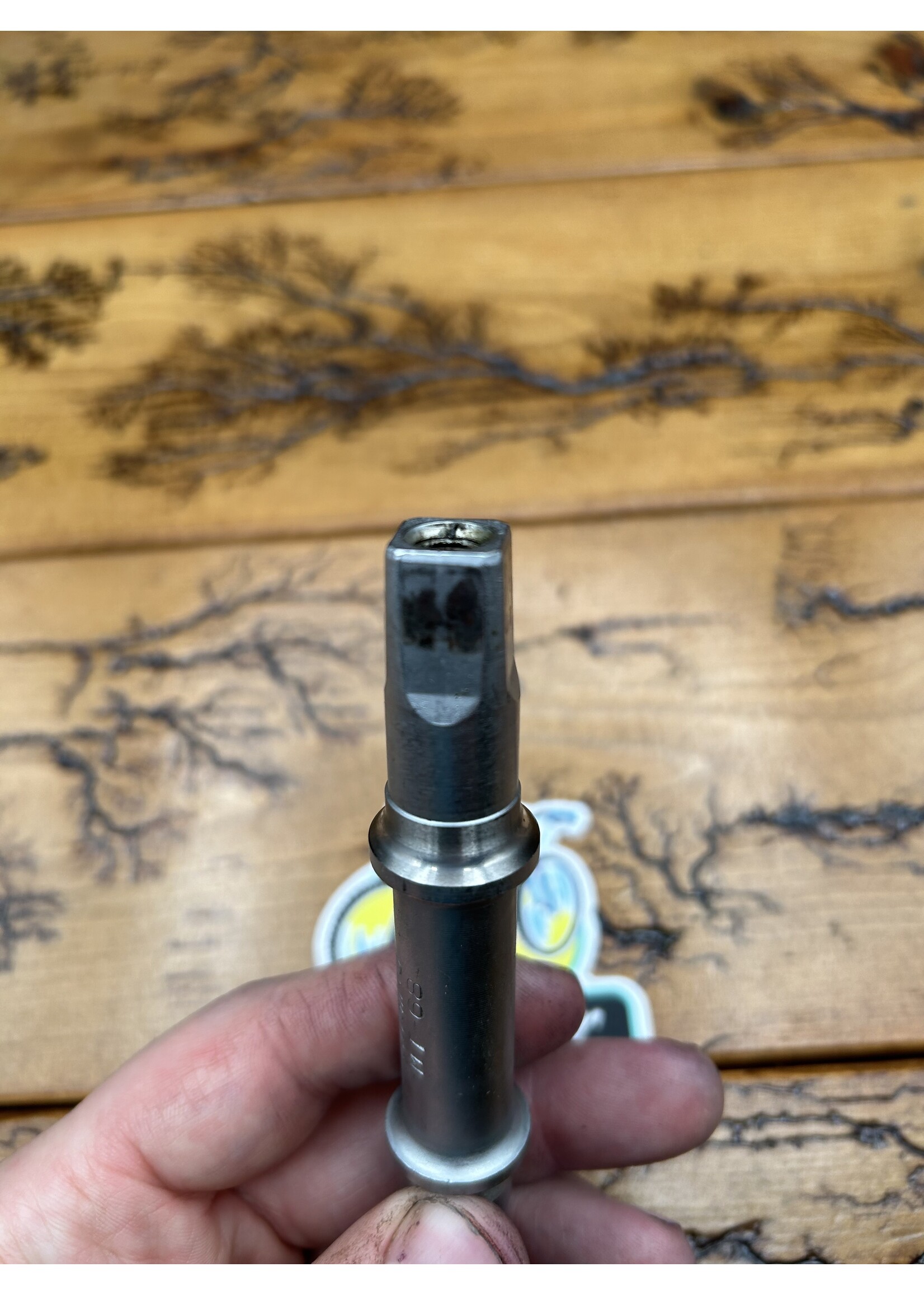 Sugino Sugino MT-68 118mm Bottom Bracket Spindle