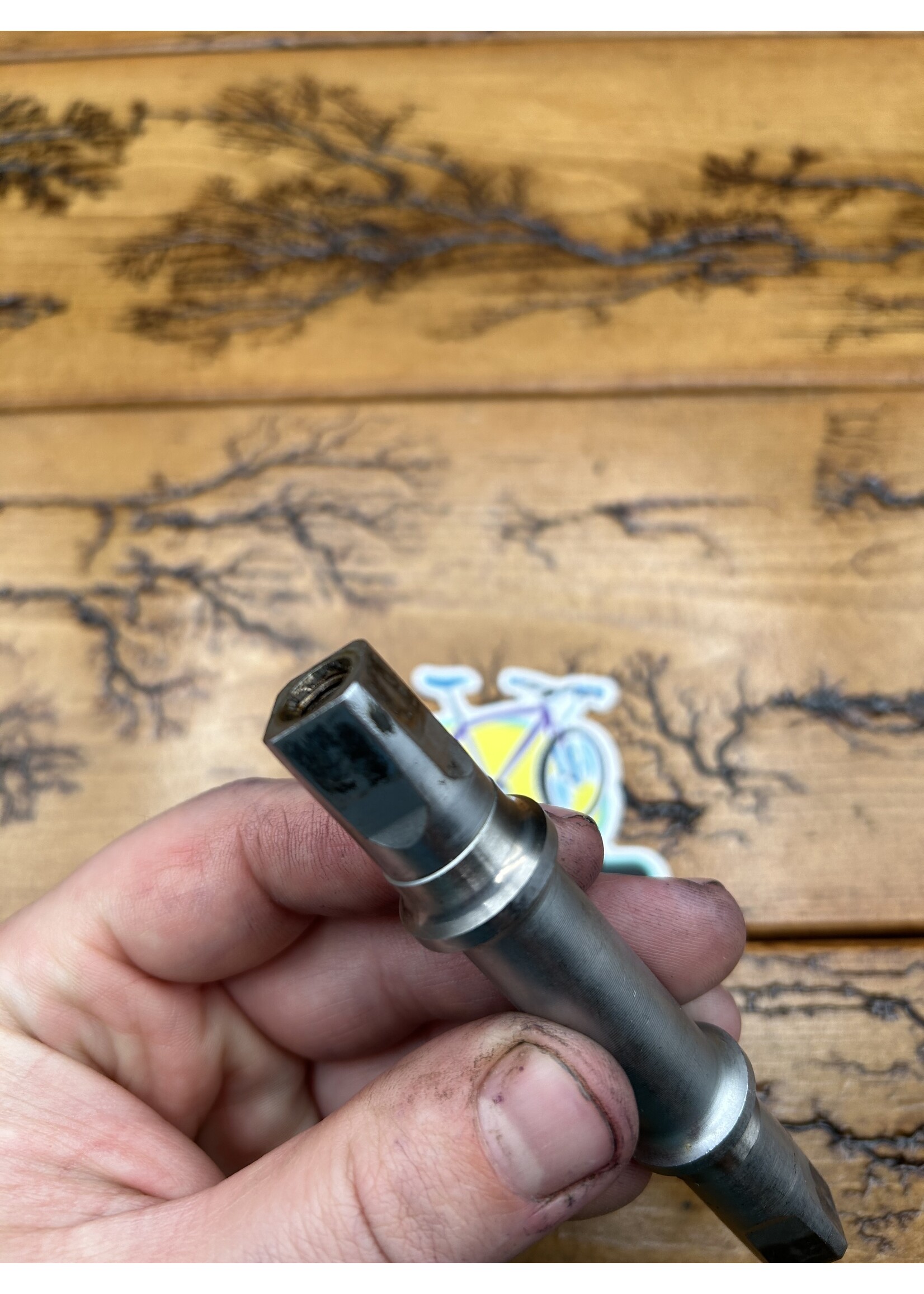 Sugino Sugino MT-68 118mm Bottom Bracket Spindle