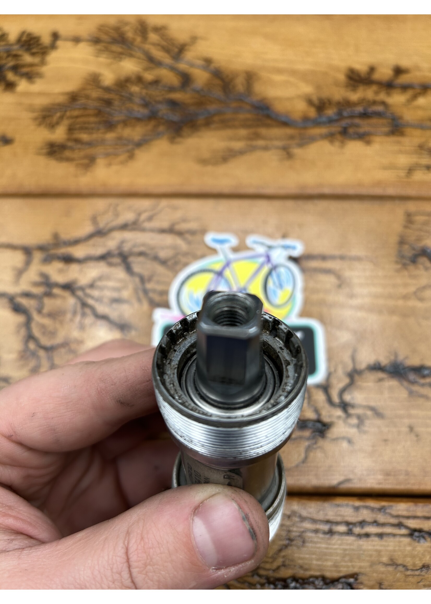 SHIMANO Shimano Dura Ace BB-7410 68x103mm Square Taper Bottom Bracket