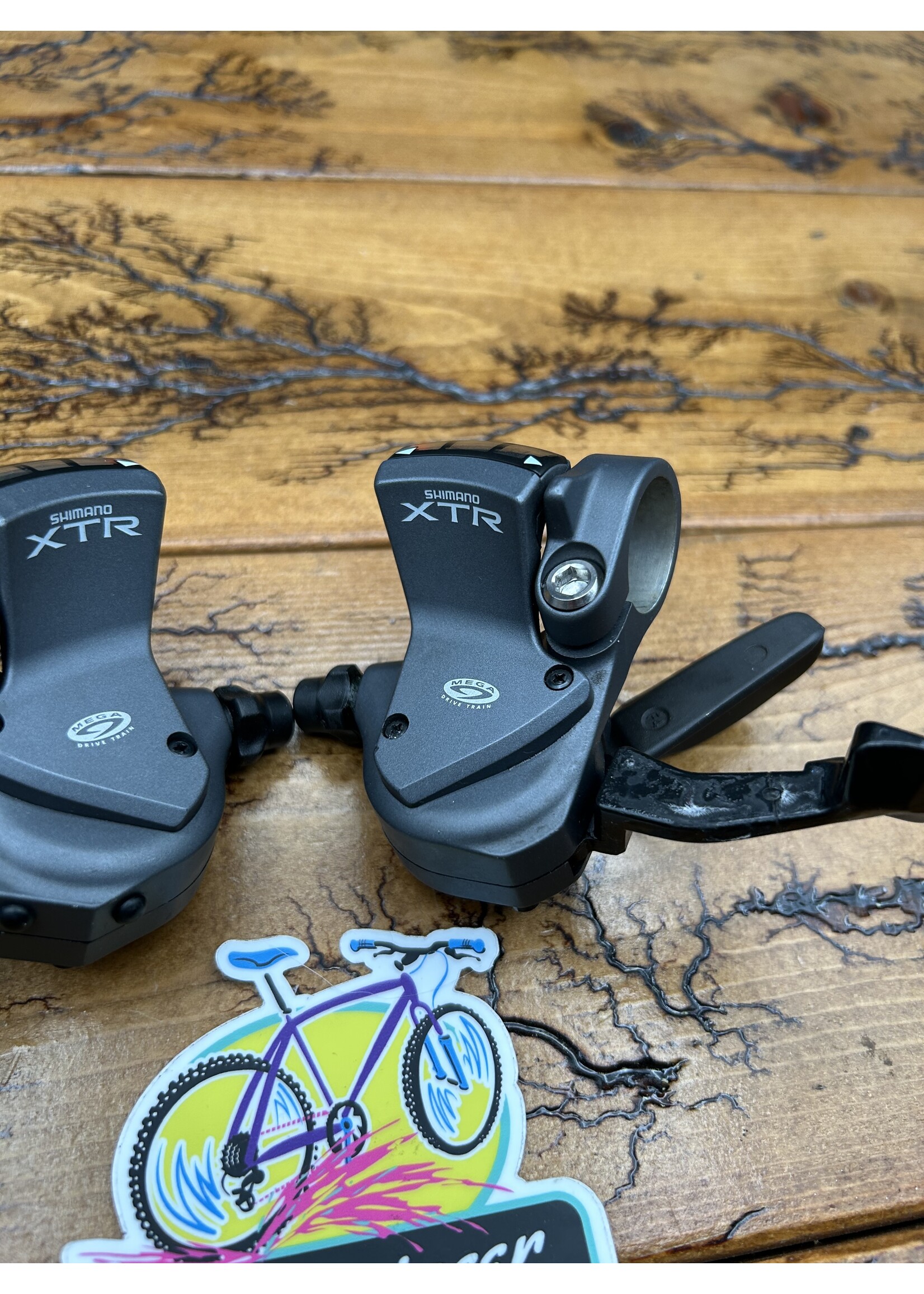 SHIMANO Shimano XTR SL-M952 3x9 Shifters