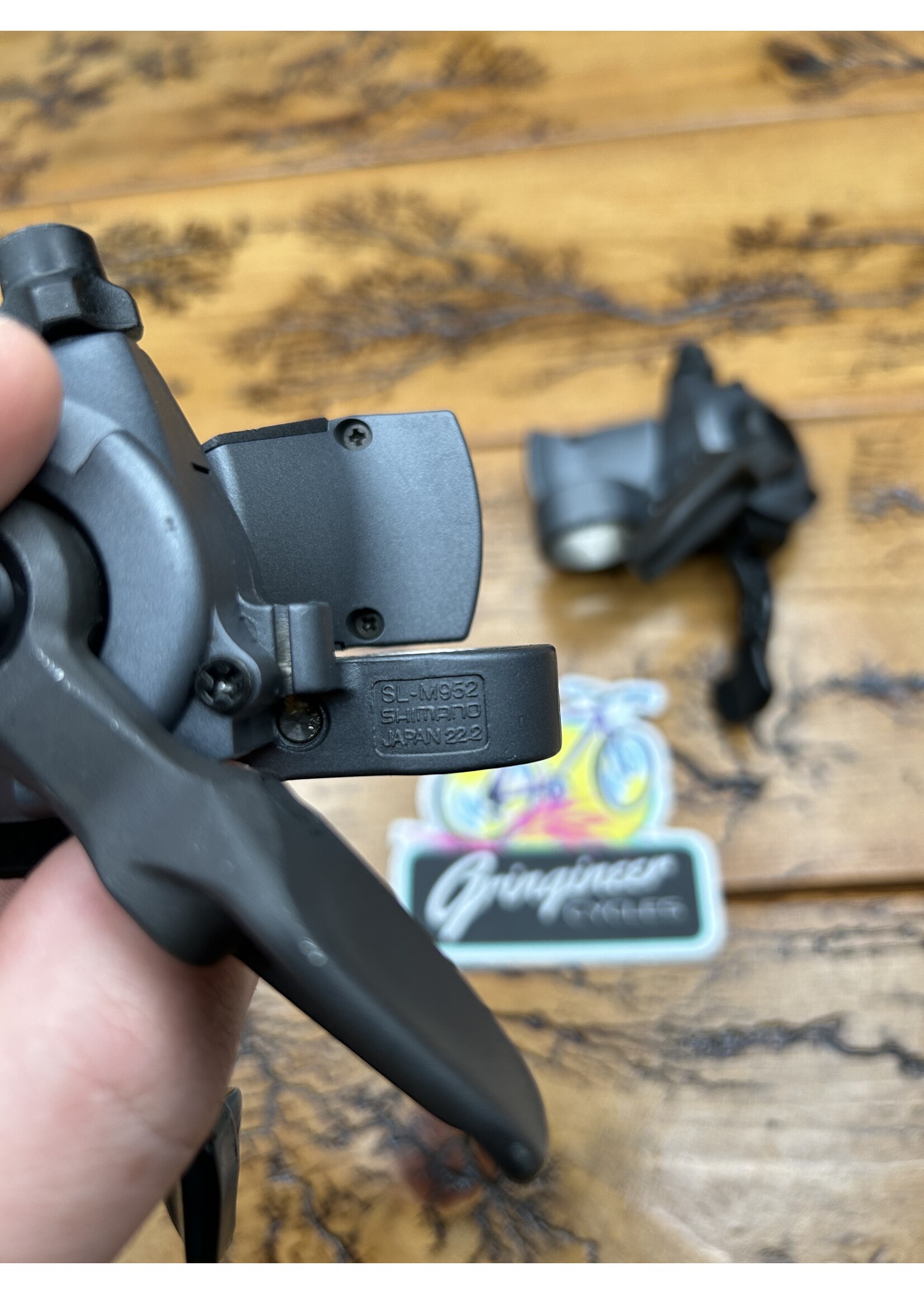 SHIMANO Shimano XTR SL-M952 3x9 Shifters