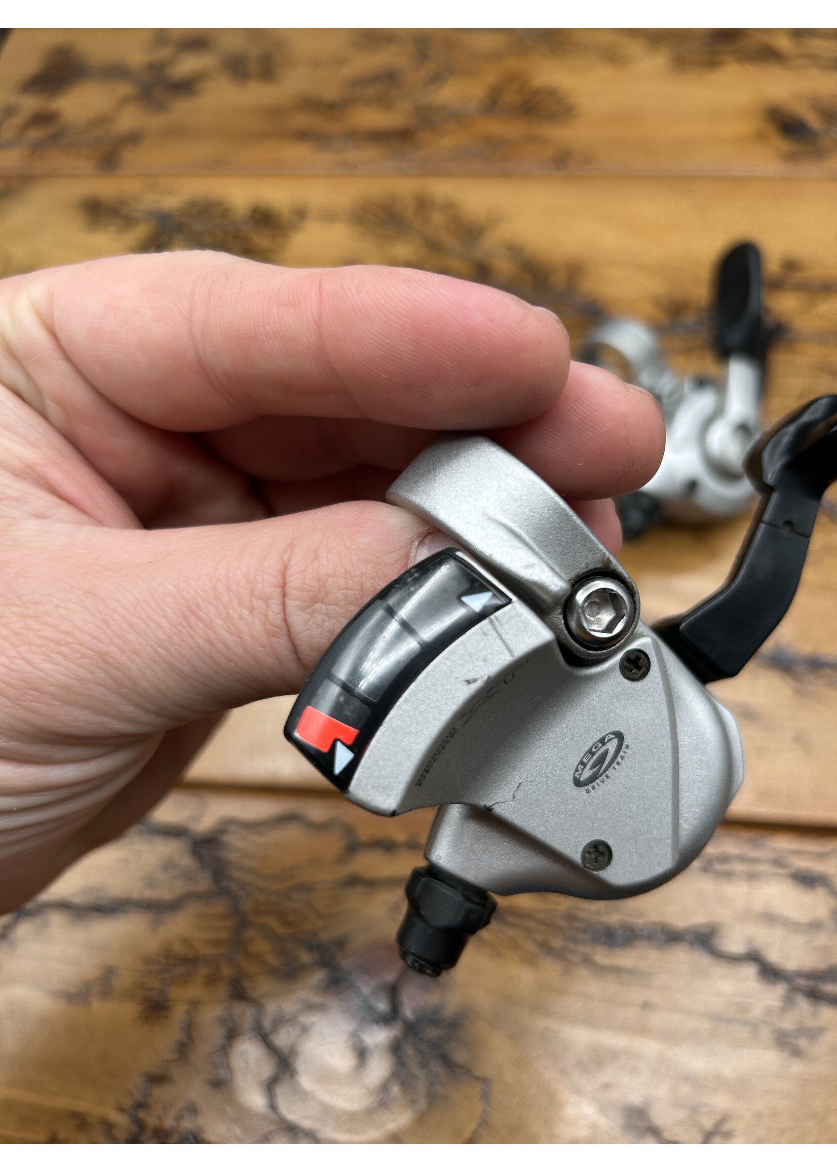 SHIMANO Shimano Deore XT SL-M750 3x9 Shifter Set