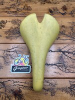 Fizik Fizik Vitesse Yellow Titanium Rail Saddle