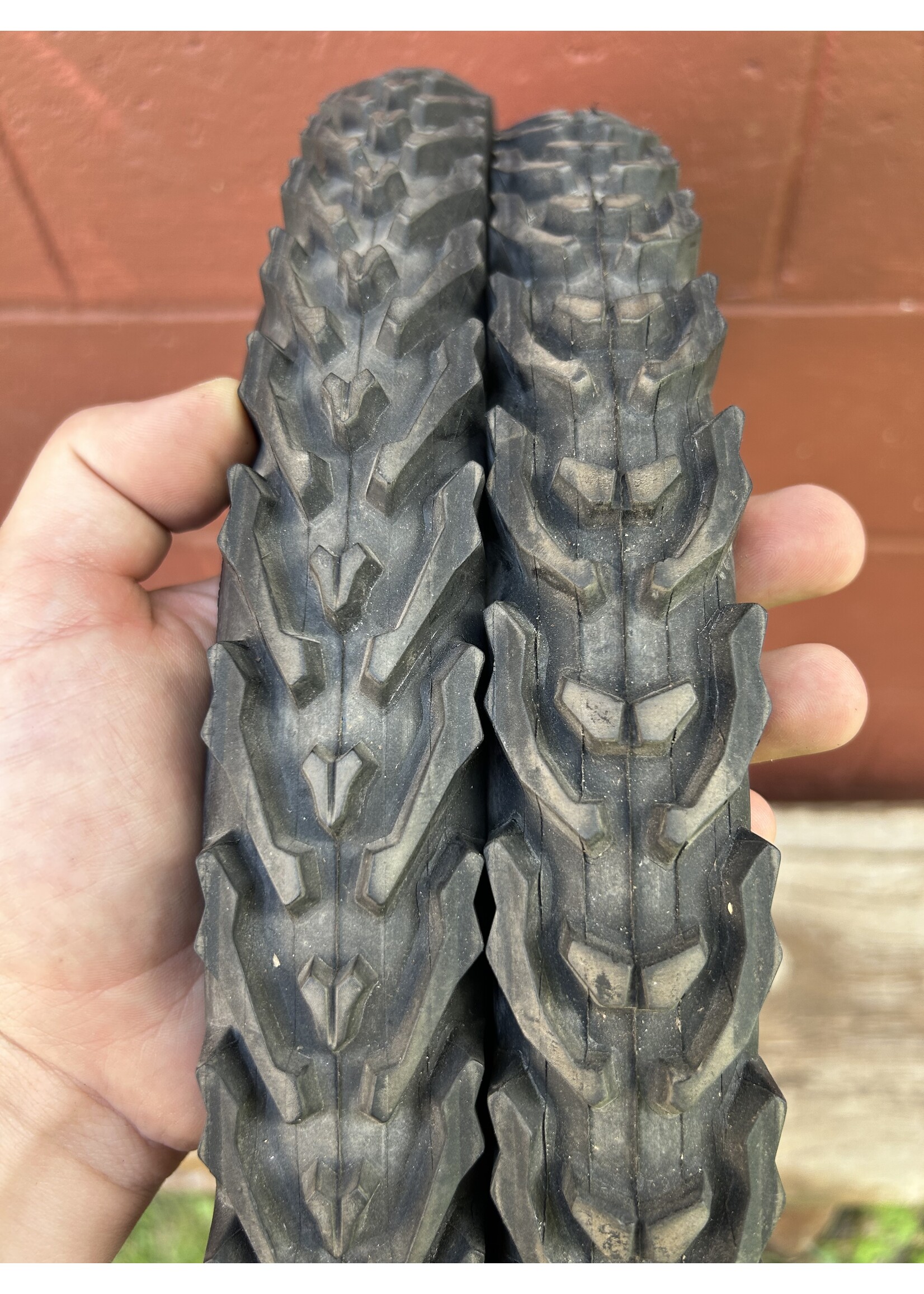 Onza Onza Rip and Rail 26x1.9 Tires