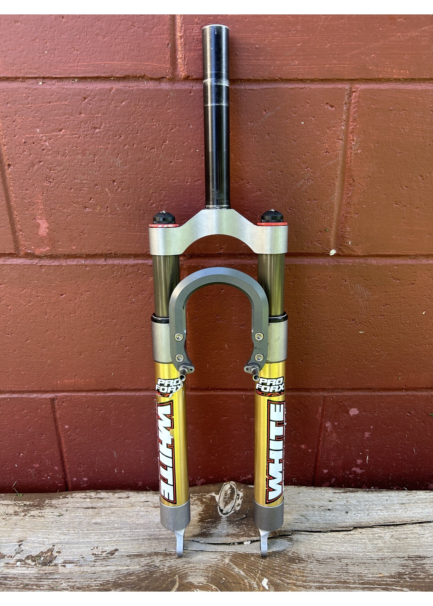 White Brothers White Brothers Pro Forx SC72UL 1 1/8 Threadless Suspension Fork