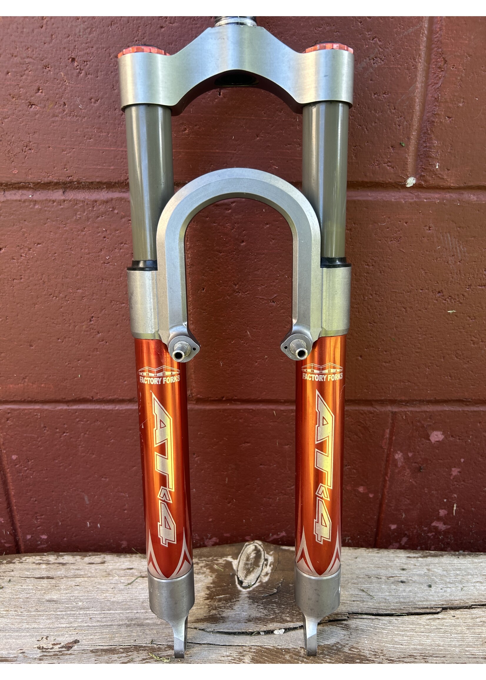 White Brothers White Brothers AT-4 1 1/8 Suspension Fork