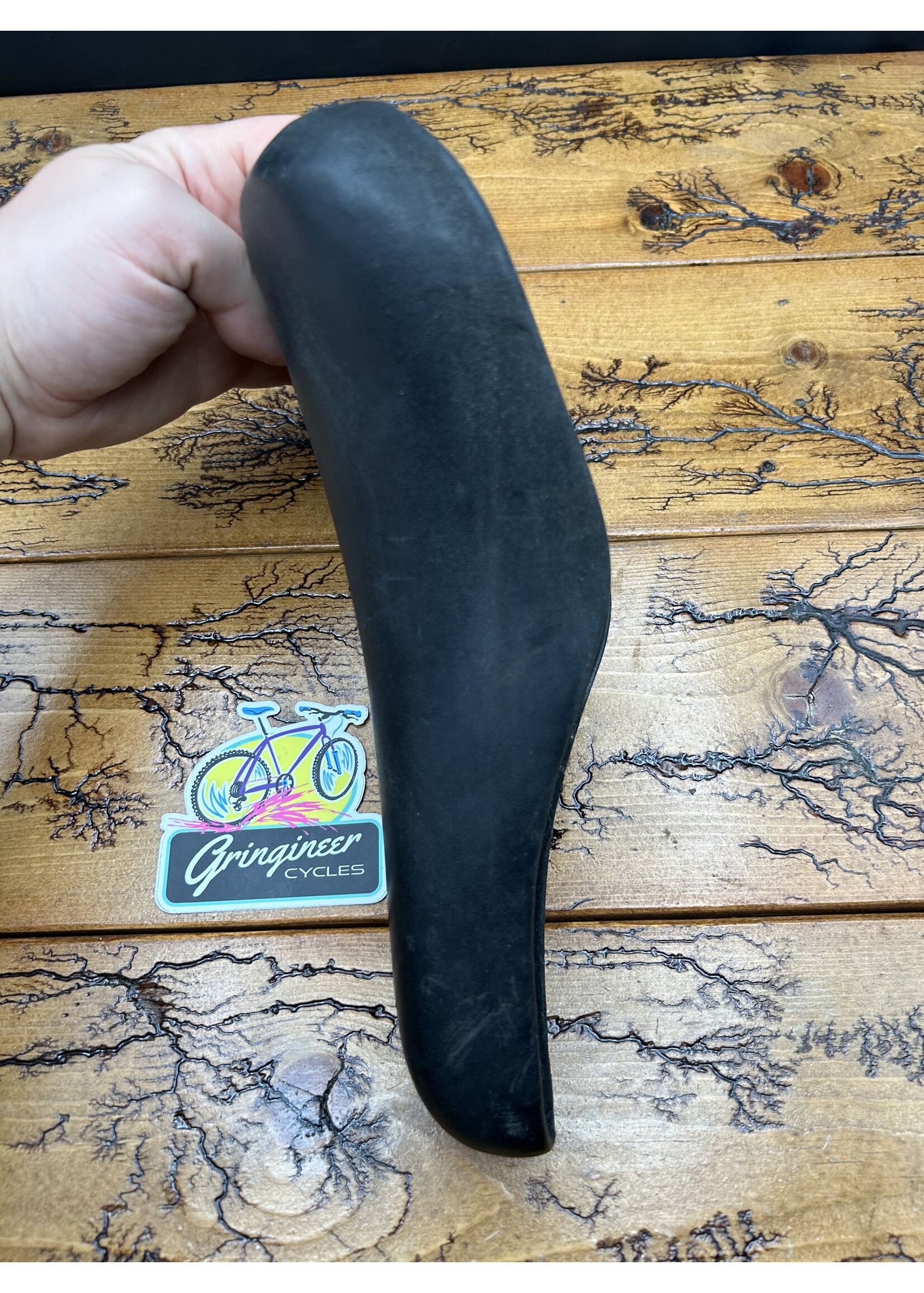 Vetta Vetta Black Saddle
