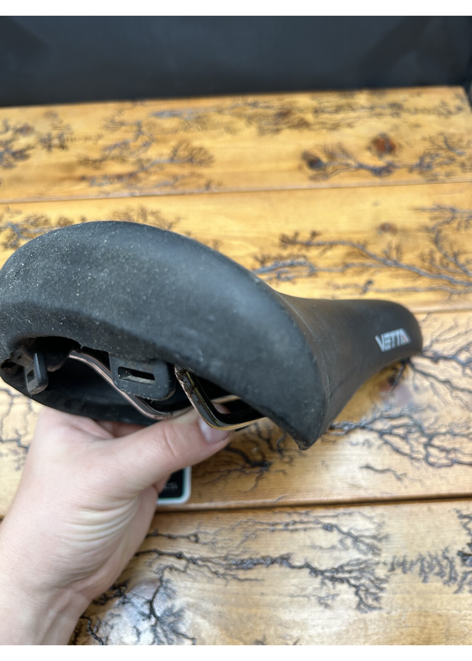Vetta Vetta Black Saddle