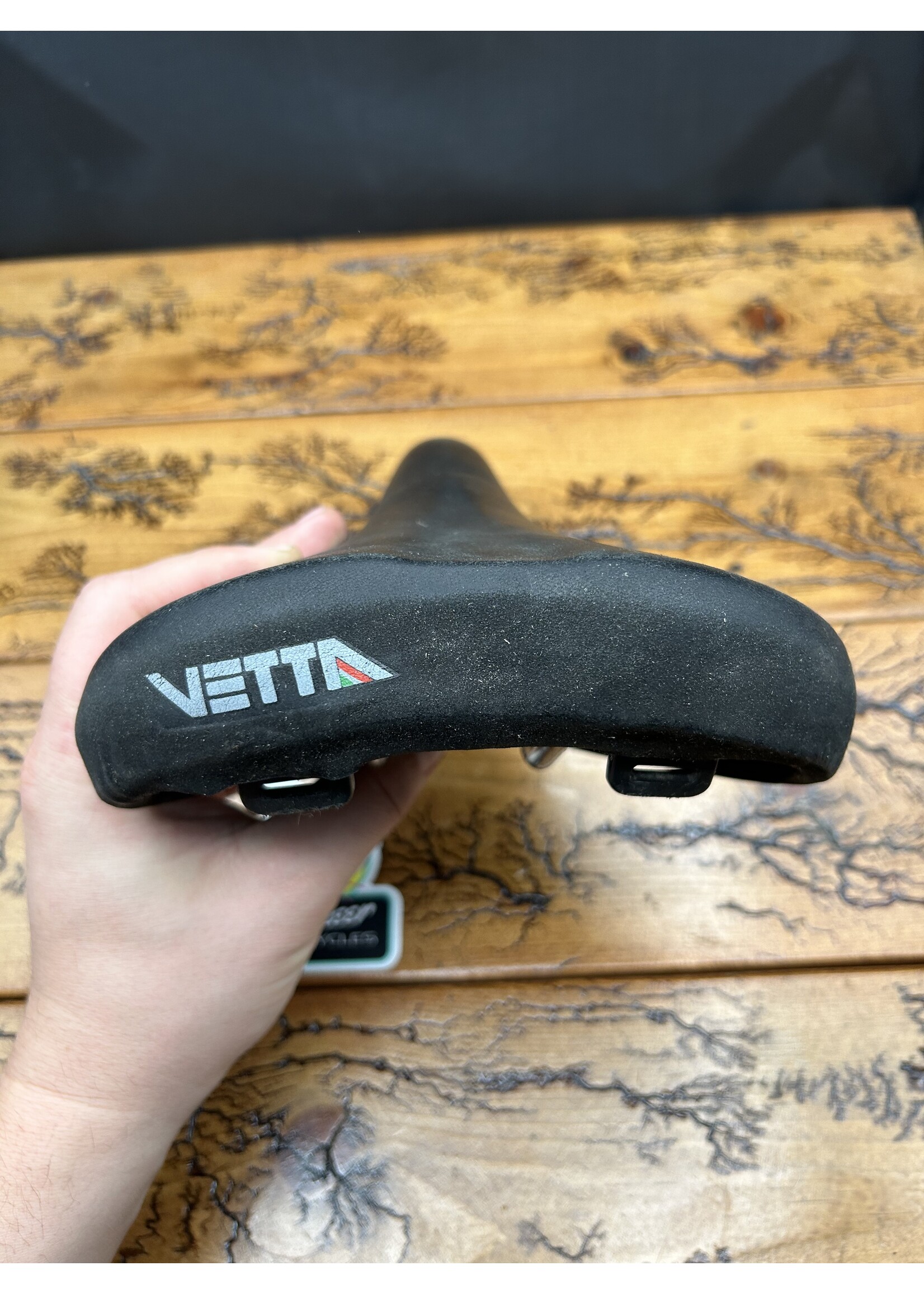 Vetta Vetta Black Saddle
